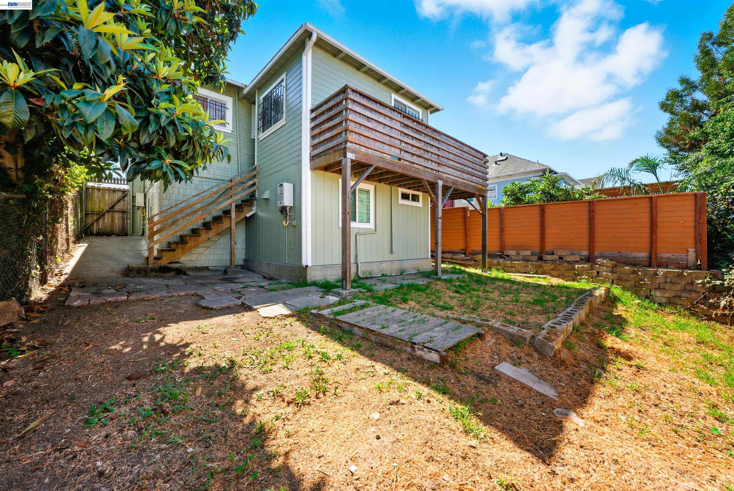 2539-2541 Grande Vista Ave