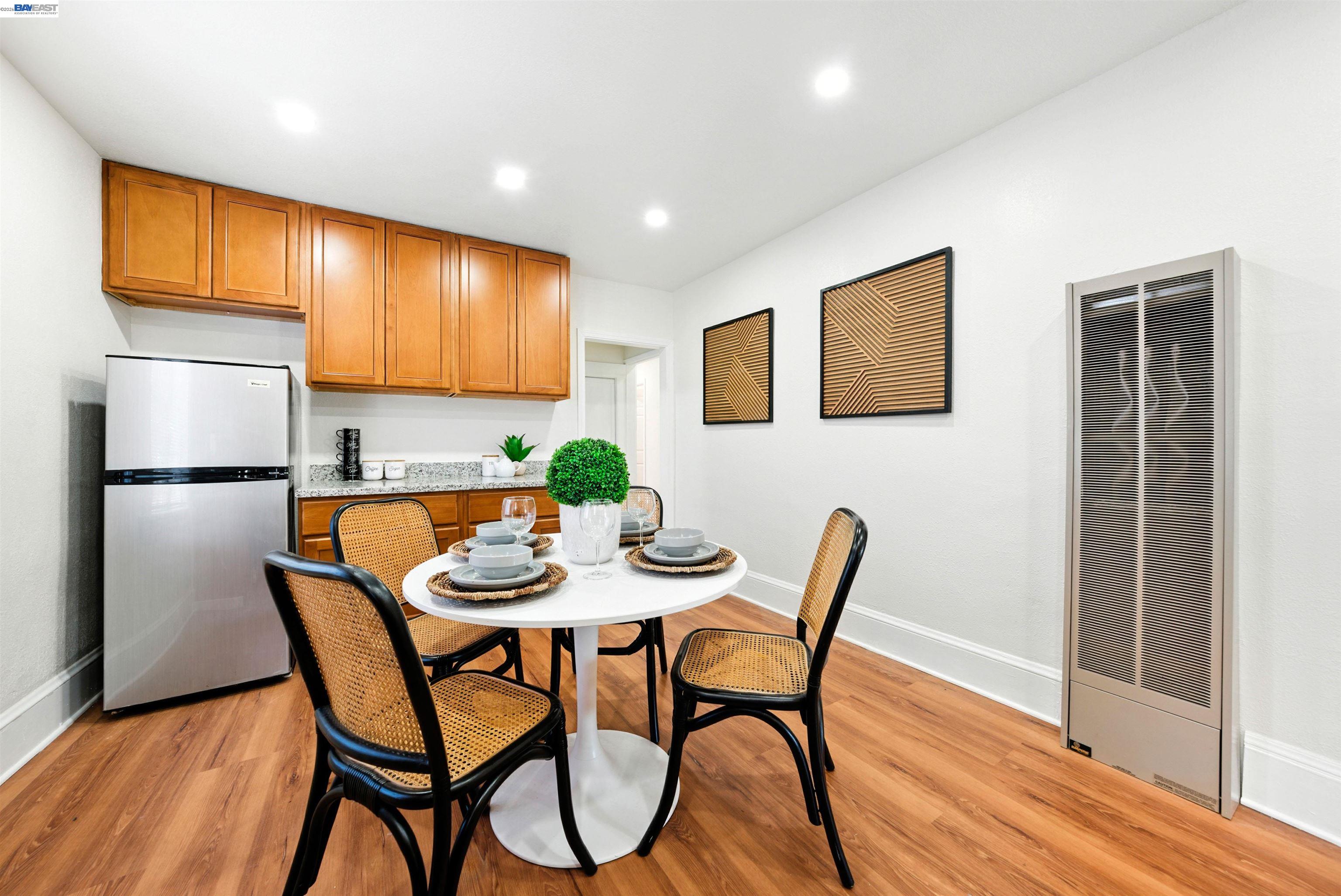 2539-2541 Grande Vista Ave