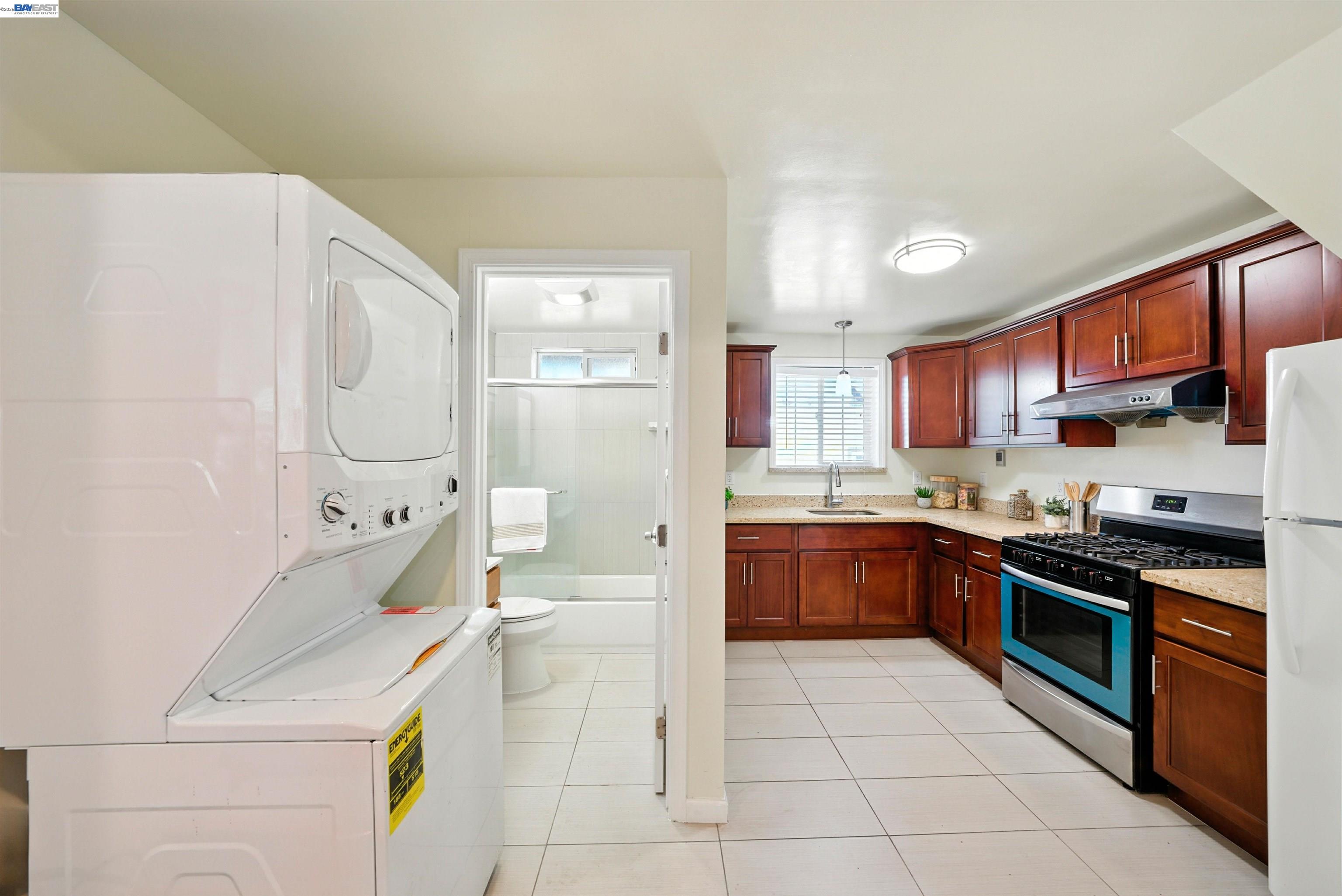 2539-2541 Grande Vista Ave