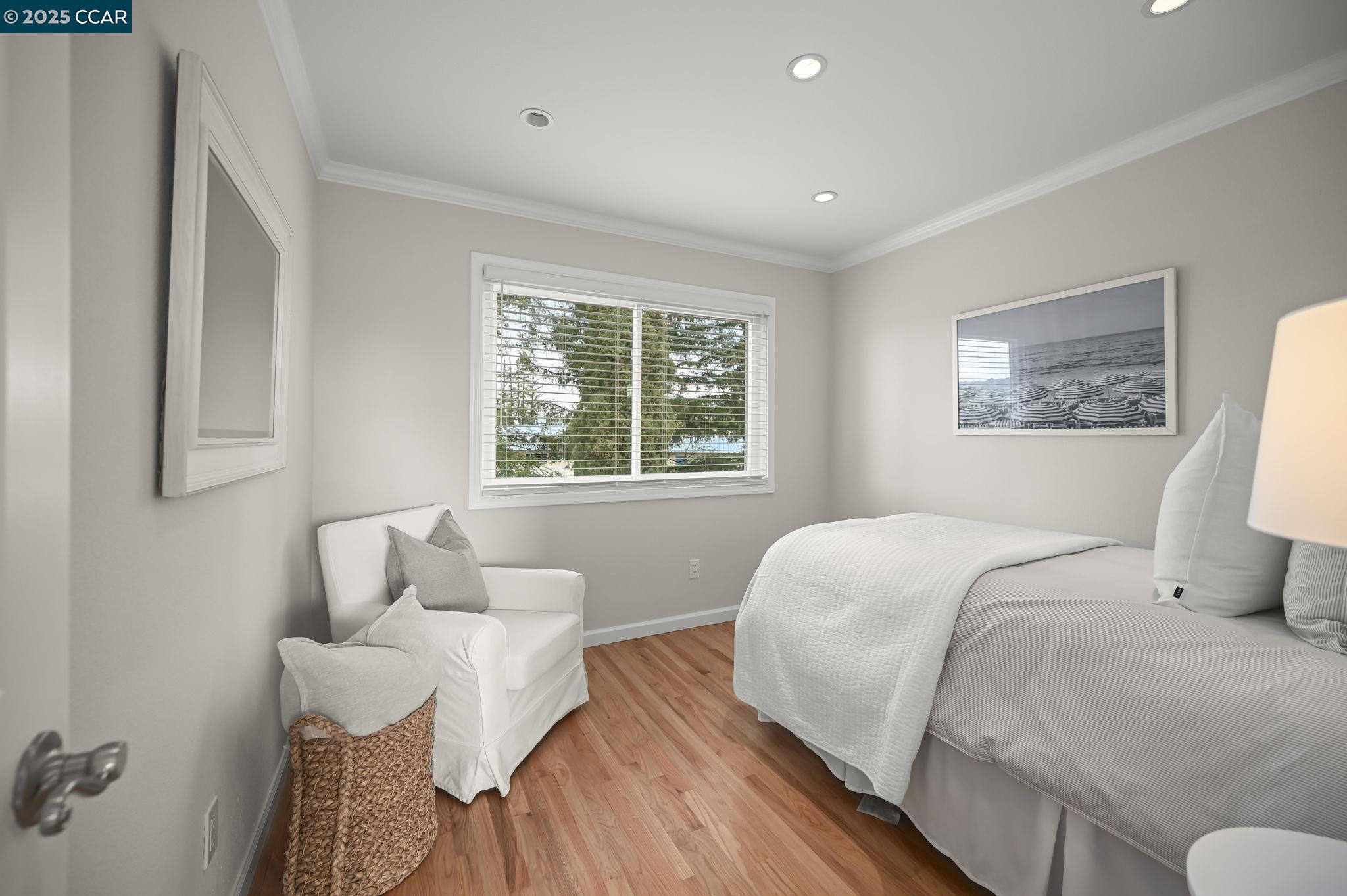 128 Pebble Pl