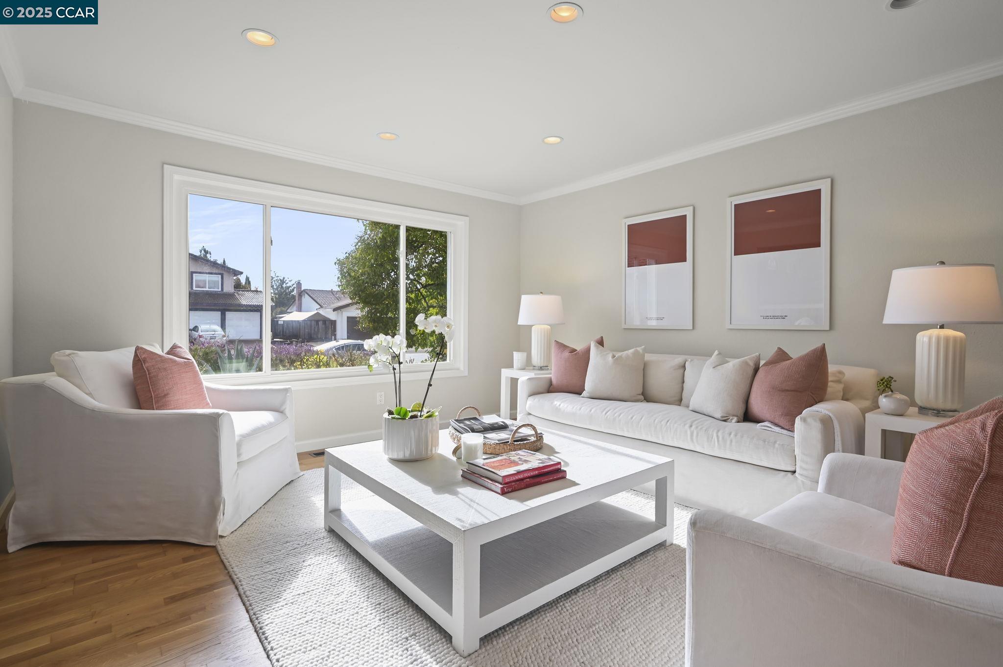 128 Pebble Pl