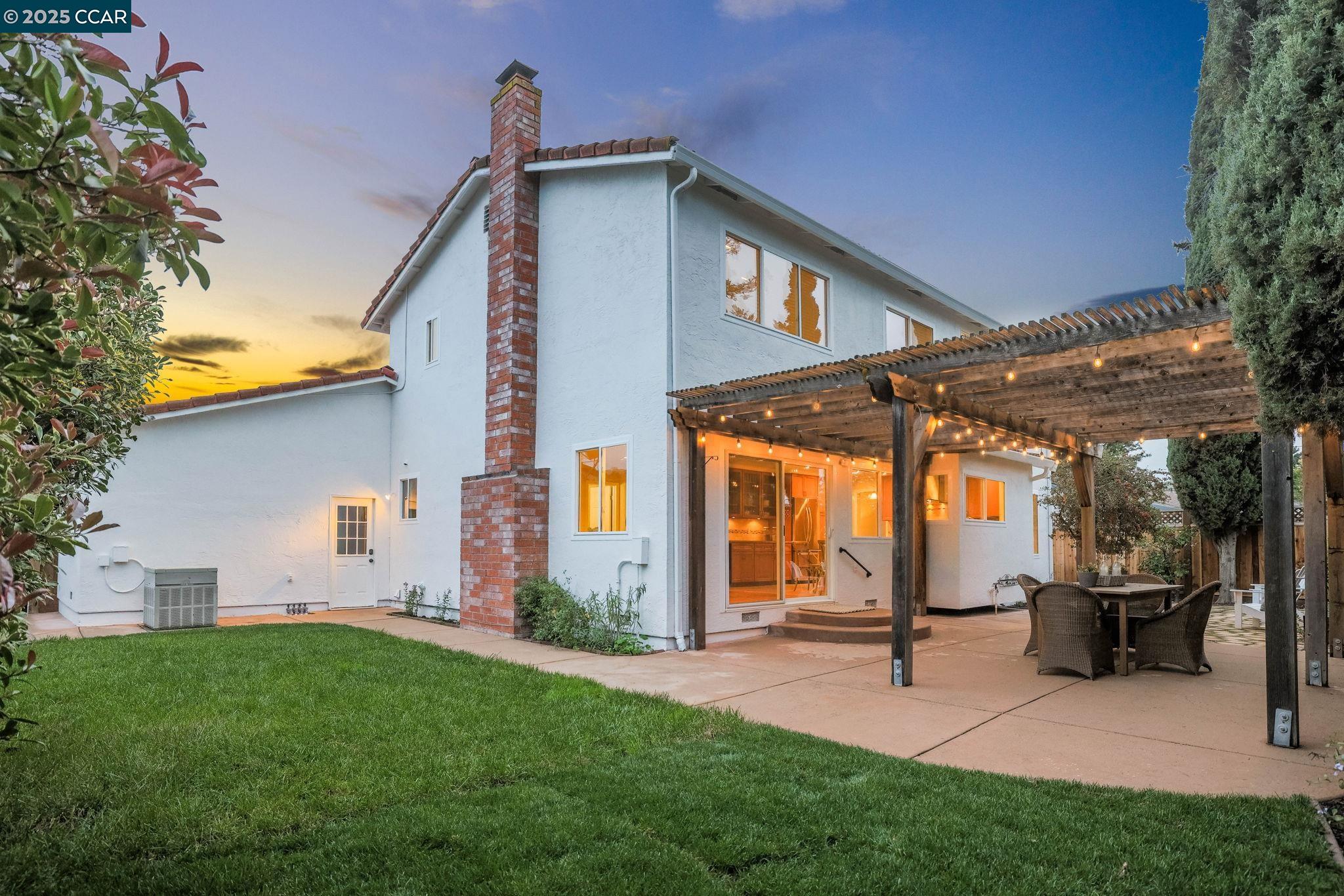 128 Pebble Pl