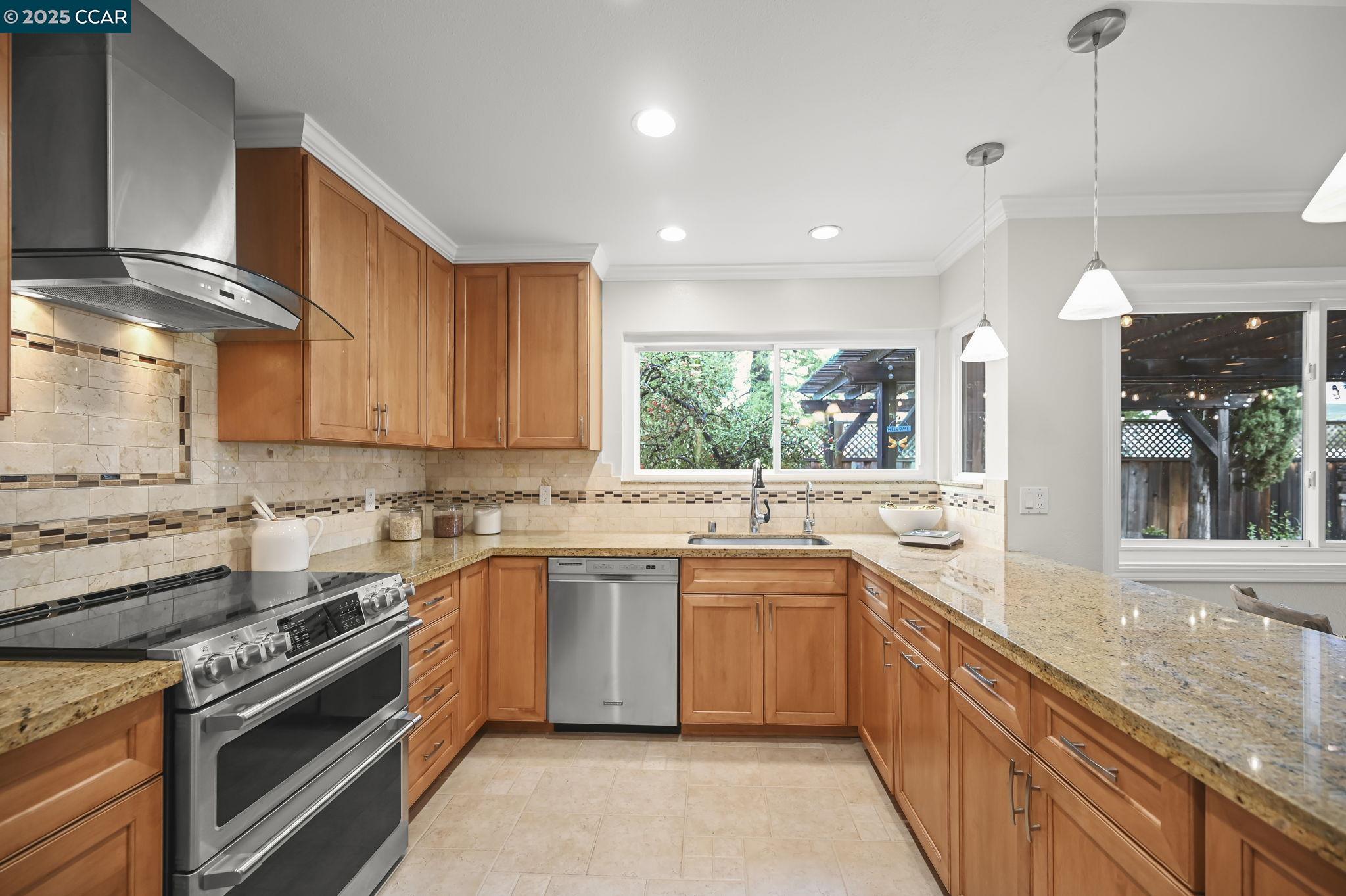 128 Pebble Pl