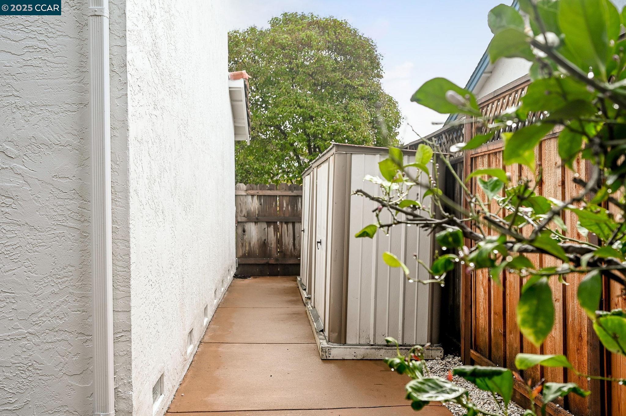 128 Pebble Pl