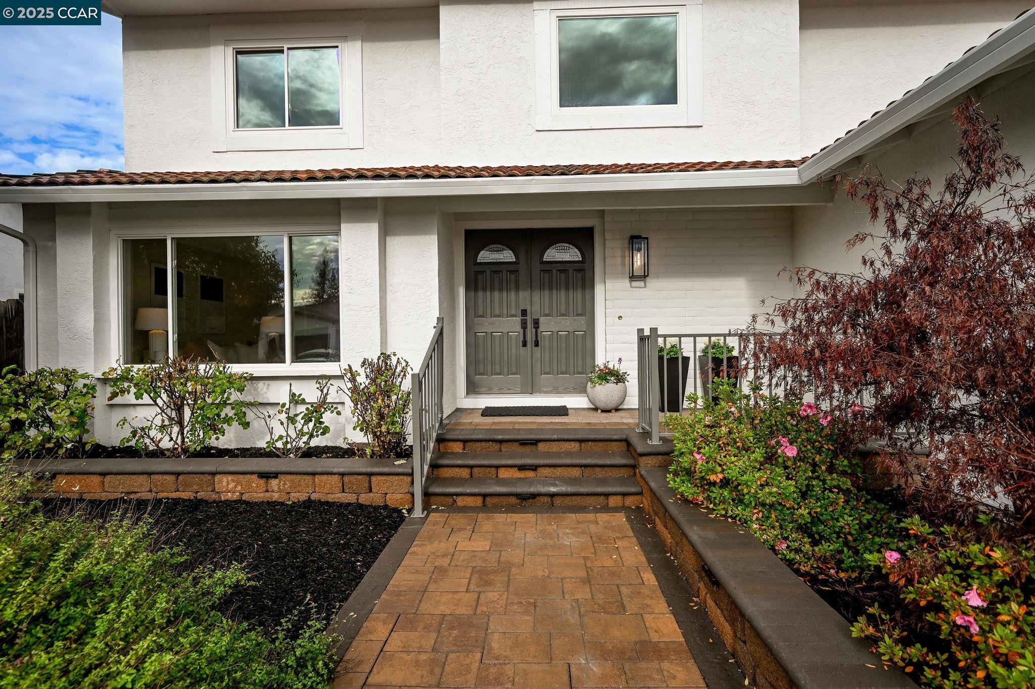 128 Pebble Pl