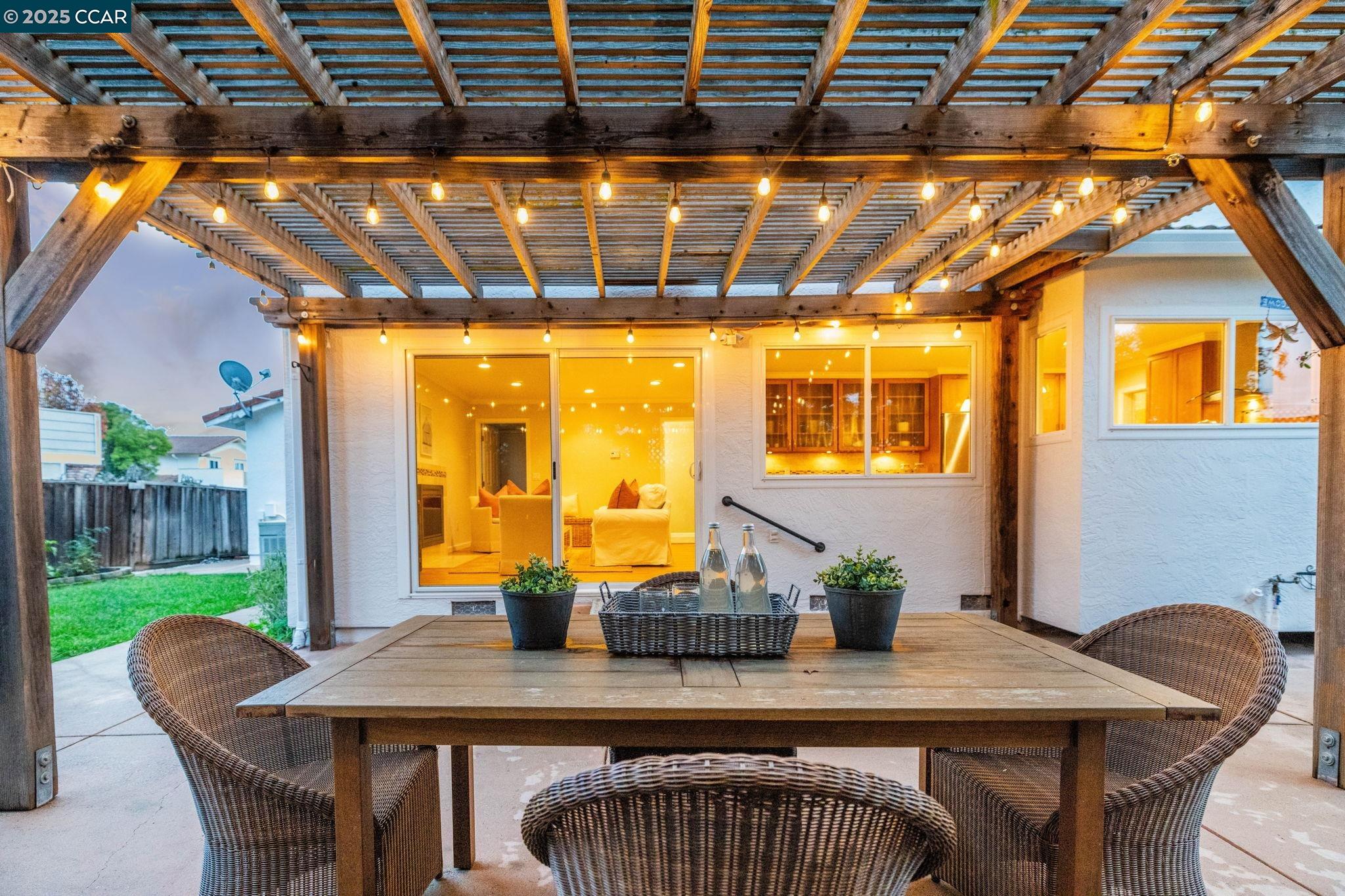 128 Pebble Pl