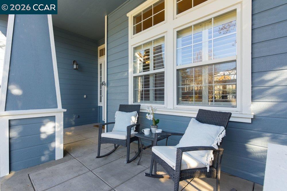 811 Vineyard Ct