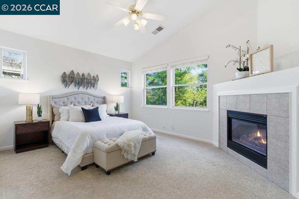 811 Vineyard Ct