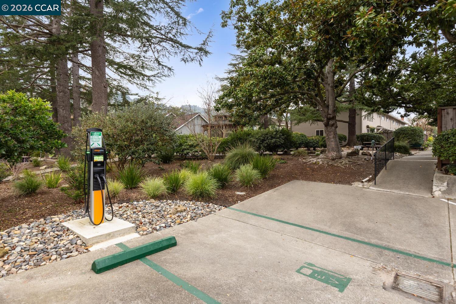 183 Miramonte Dr