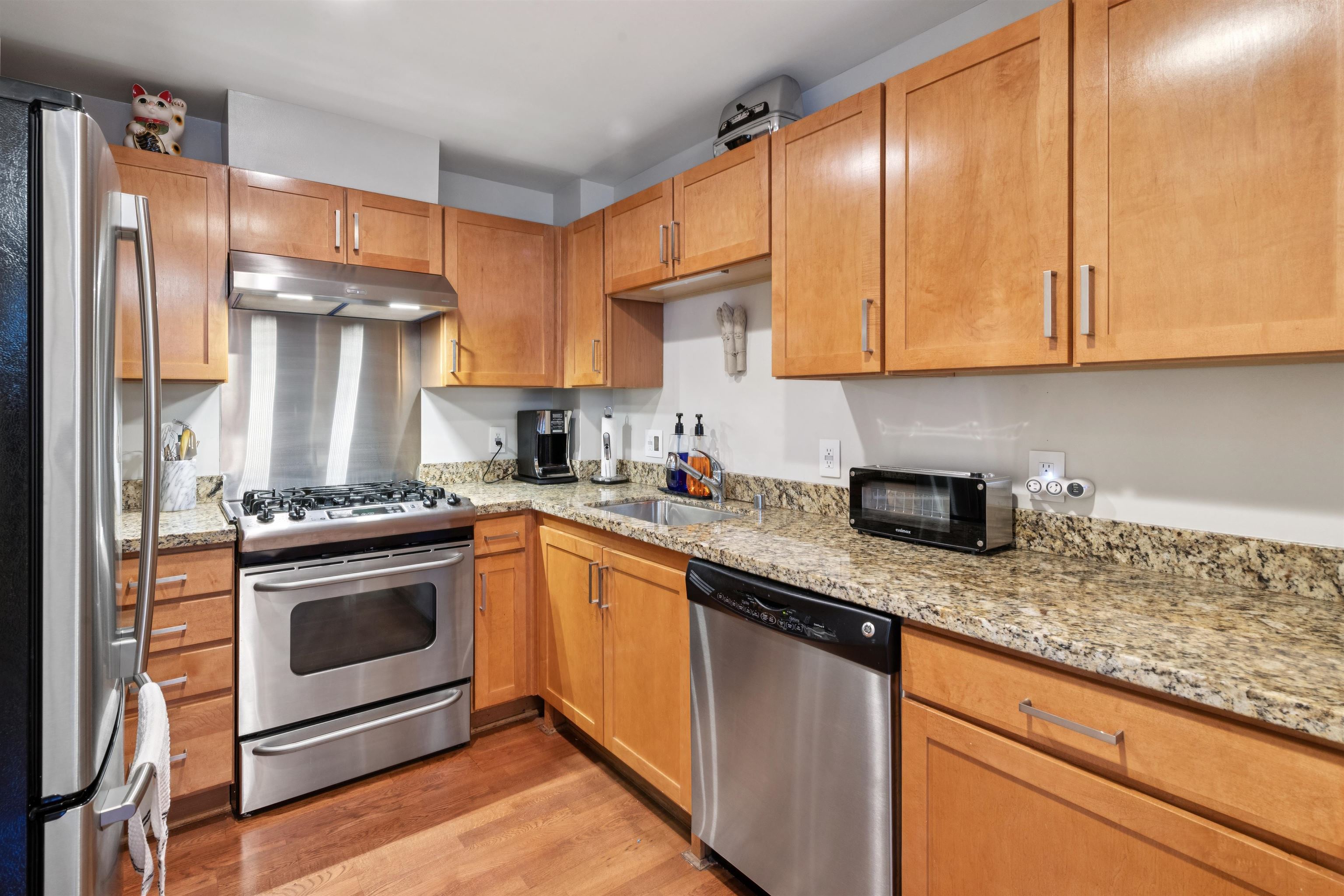 81 Frank Norris Place # 303