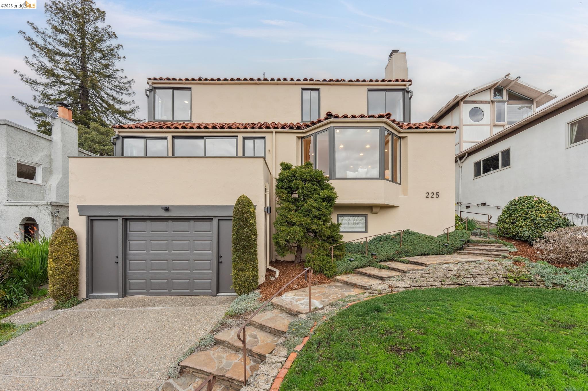 225 Arlington Ave.