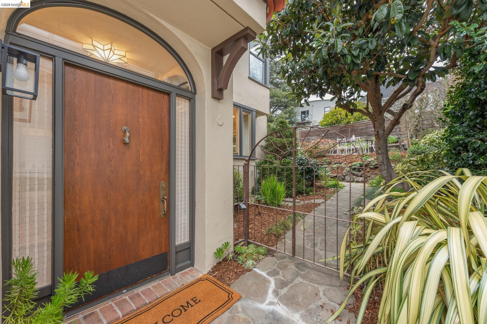 225 Arlington Ave.