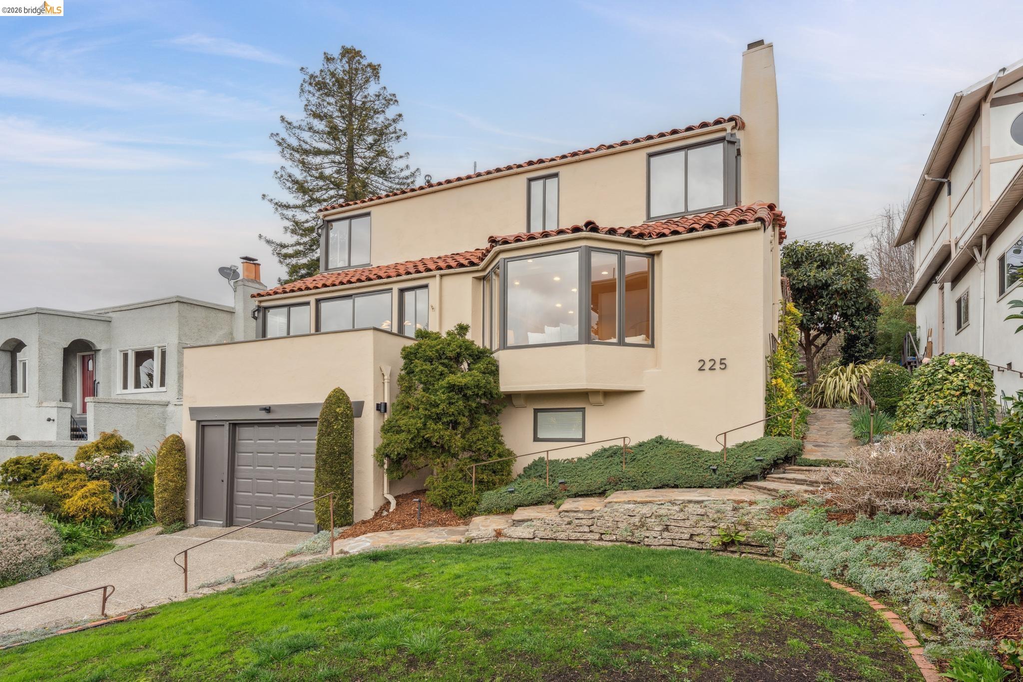 225 Arlington Ave.