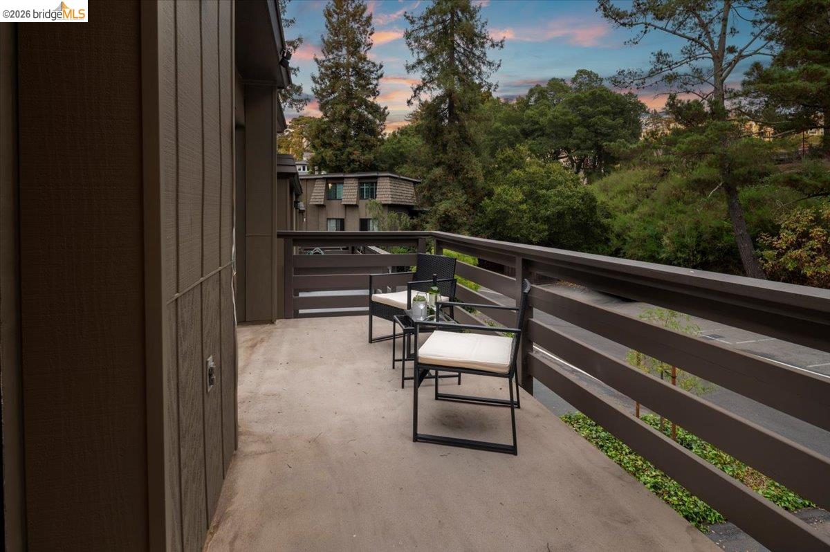 97 Clarewood Ln