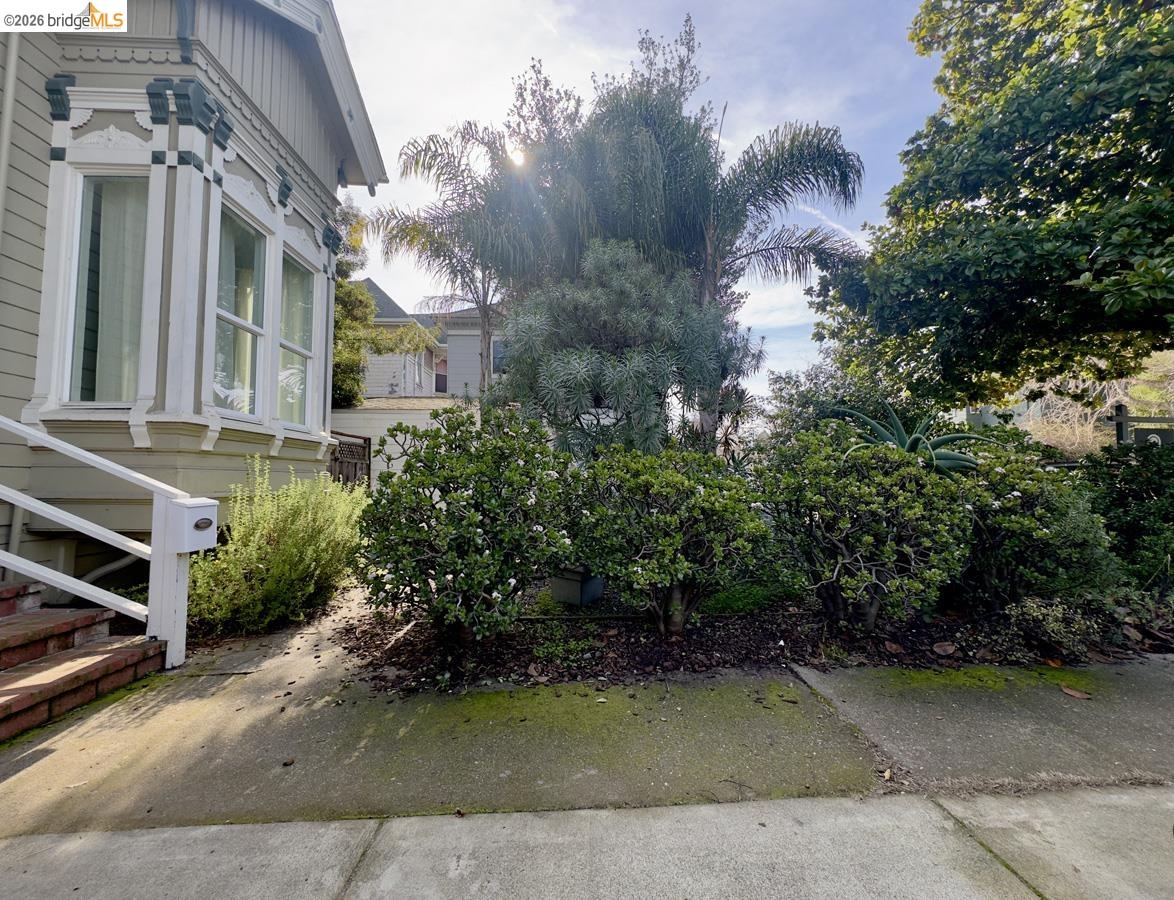1022 Chestnut Street
