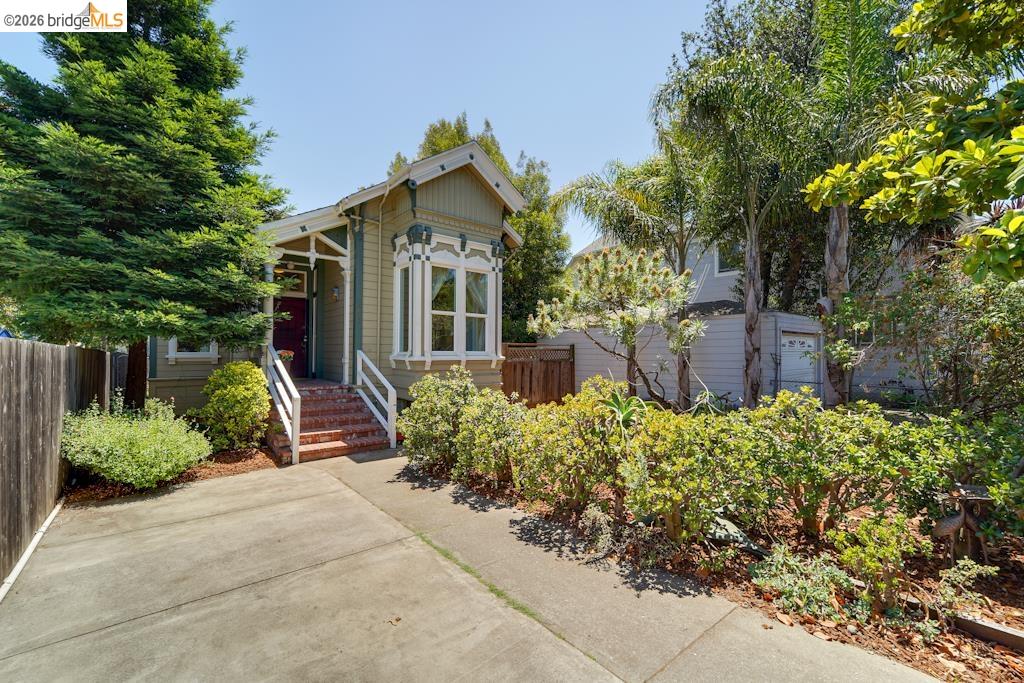1022 Chestnut Street