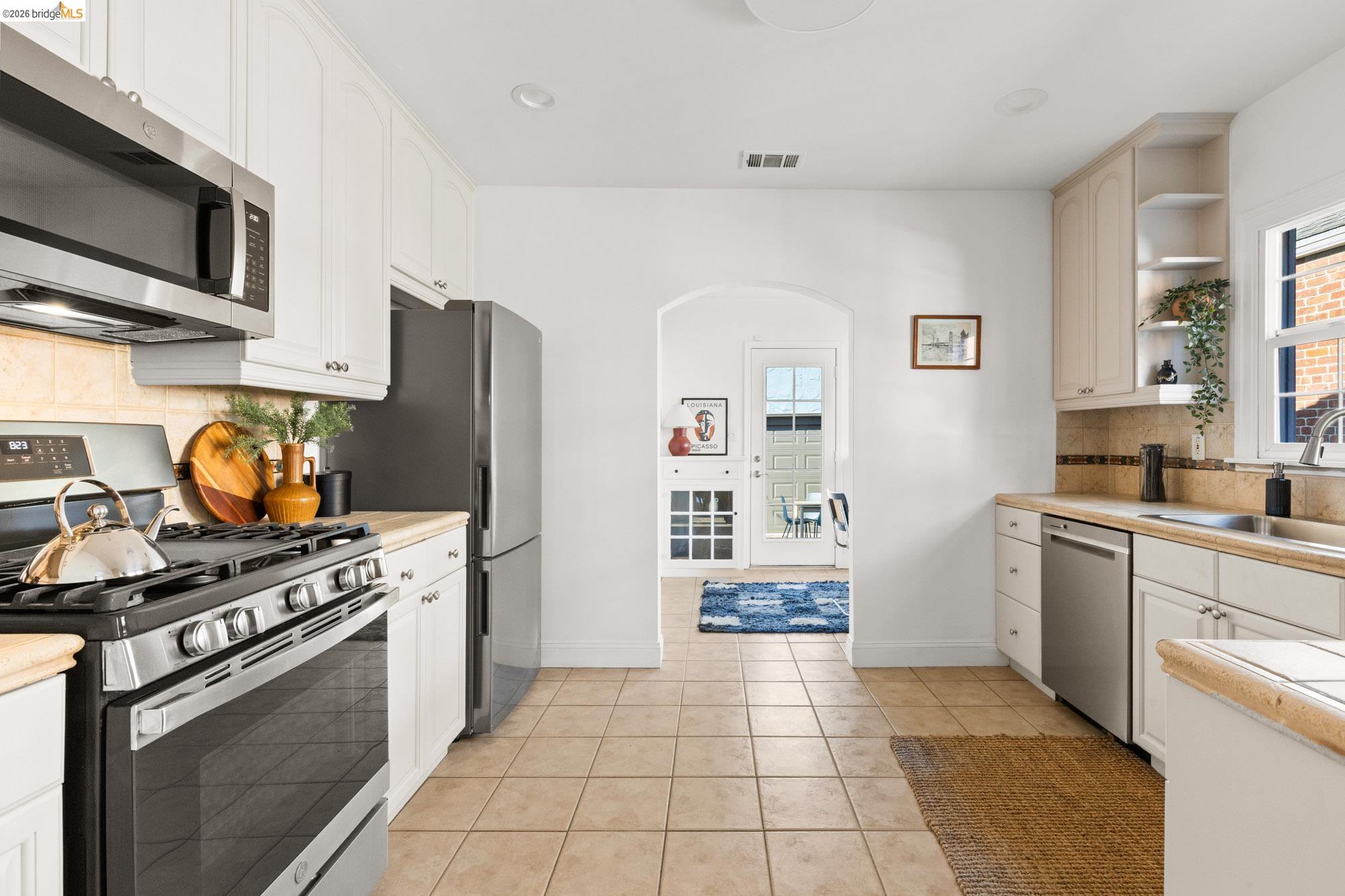 230 Belleview Dr