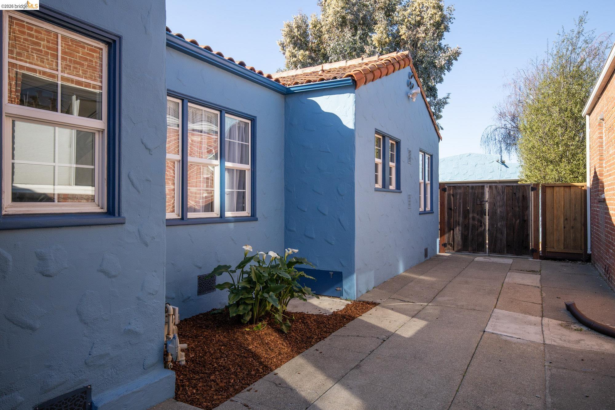 230 Belleview Dr