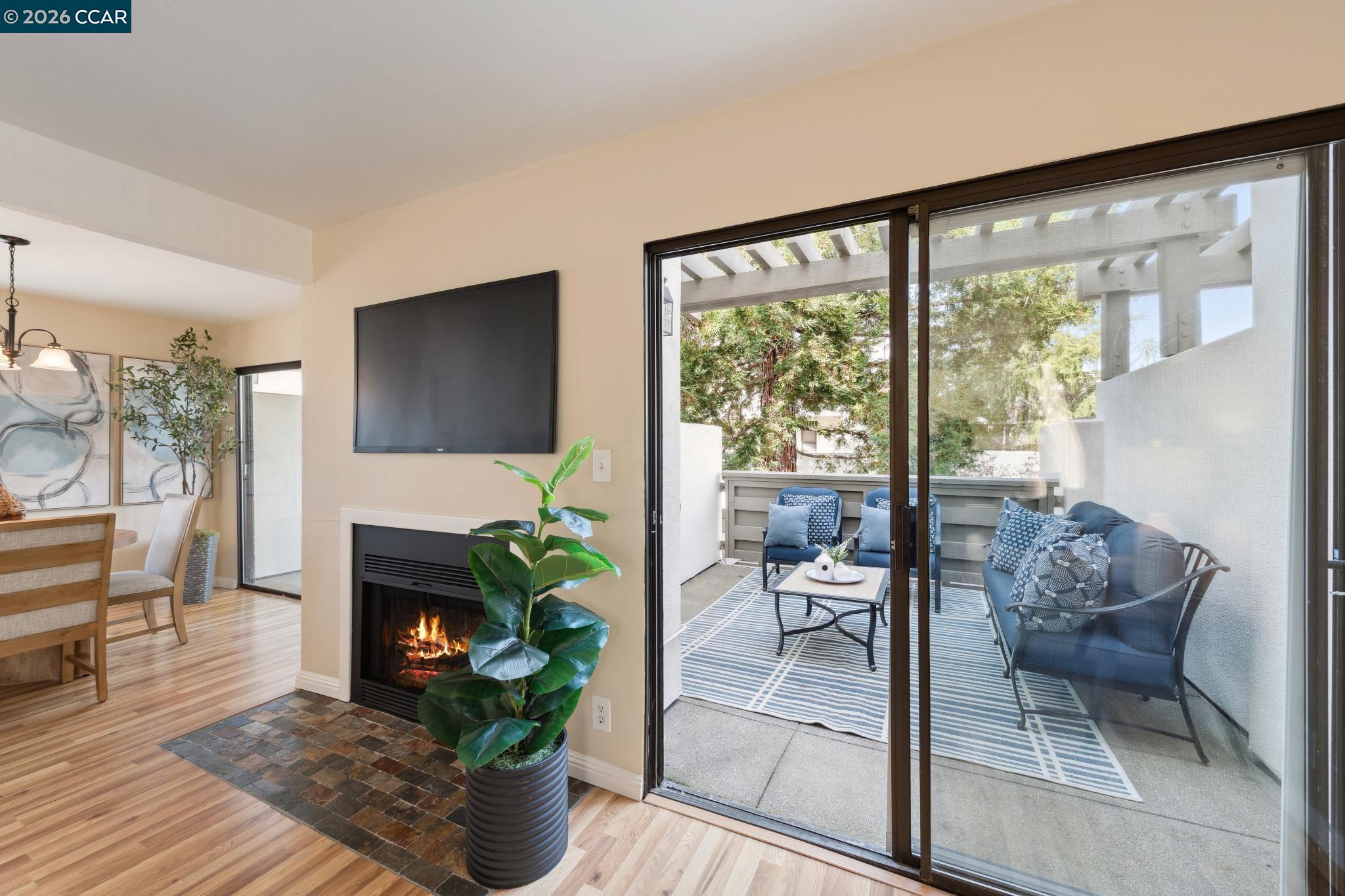 68 Mozden Ln