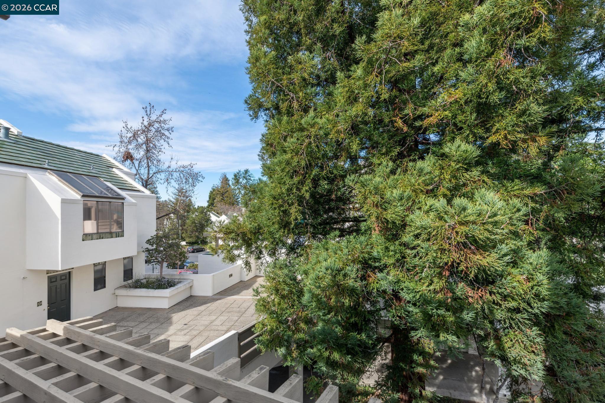 68 Mozden Ln