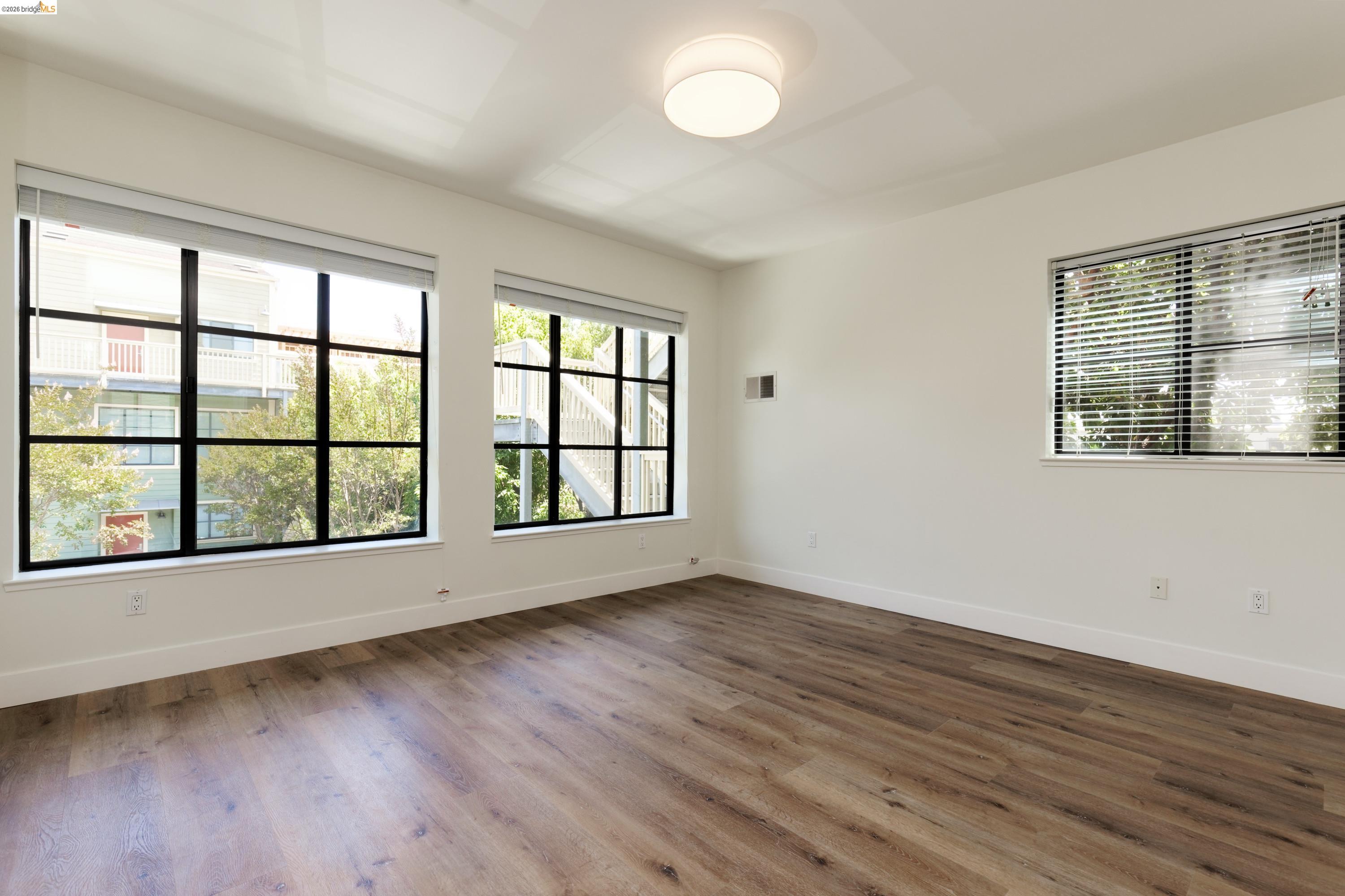 1565 32nd Street # 4