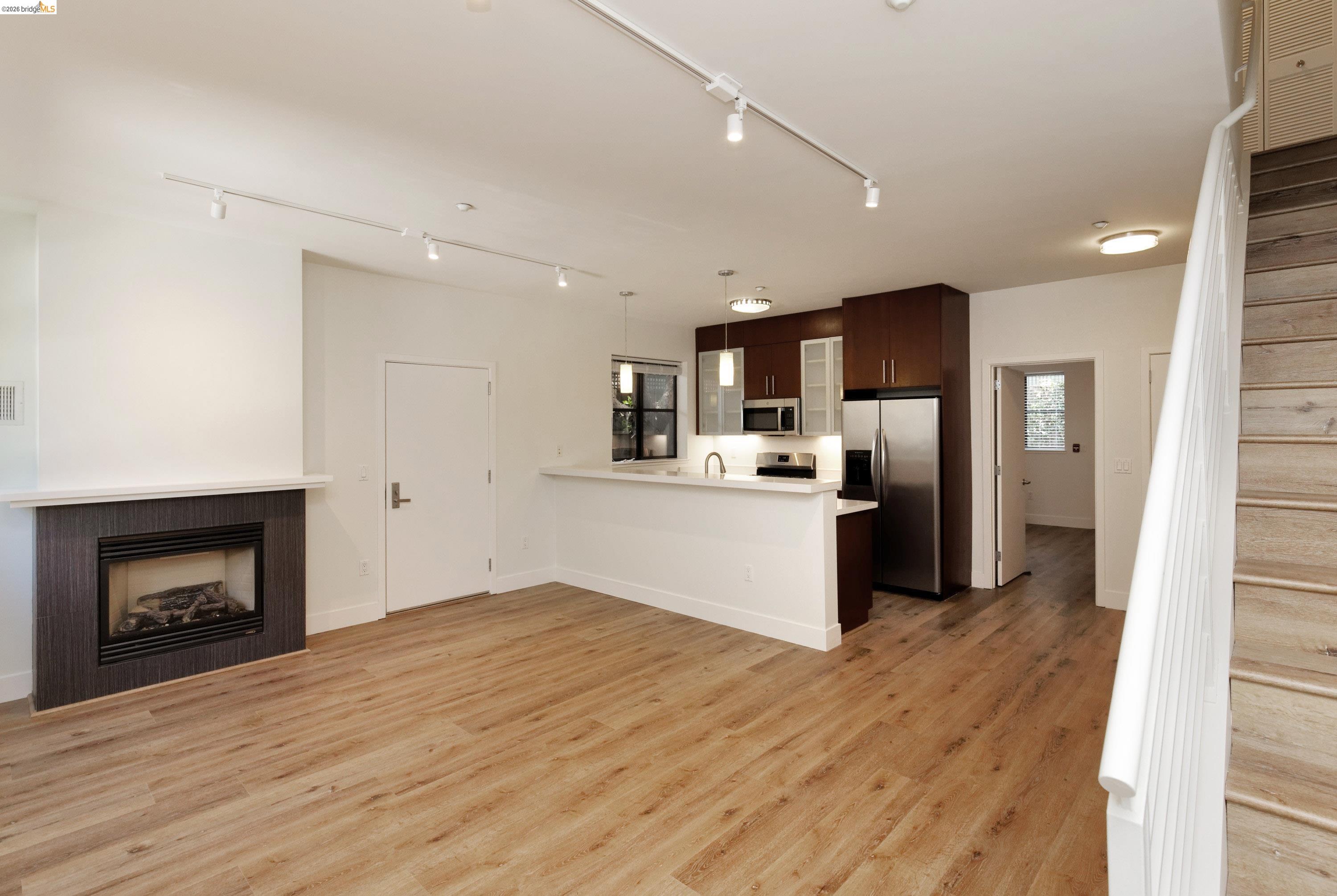 1565 32nd Street # 4