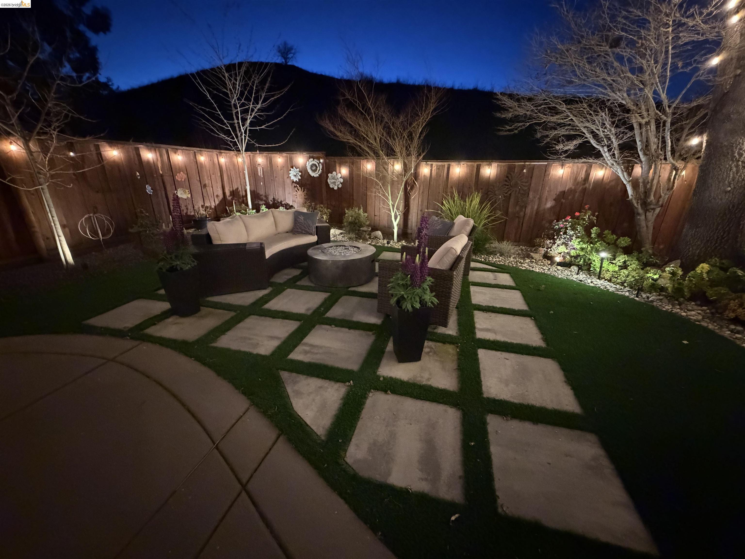 2090 Shady Creek Pl.