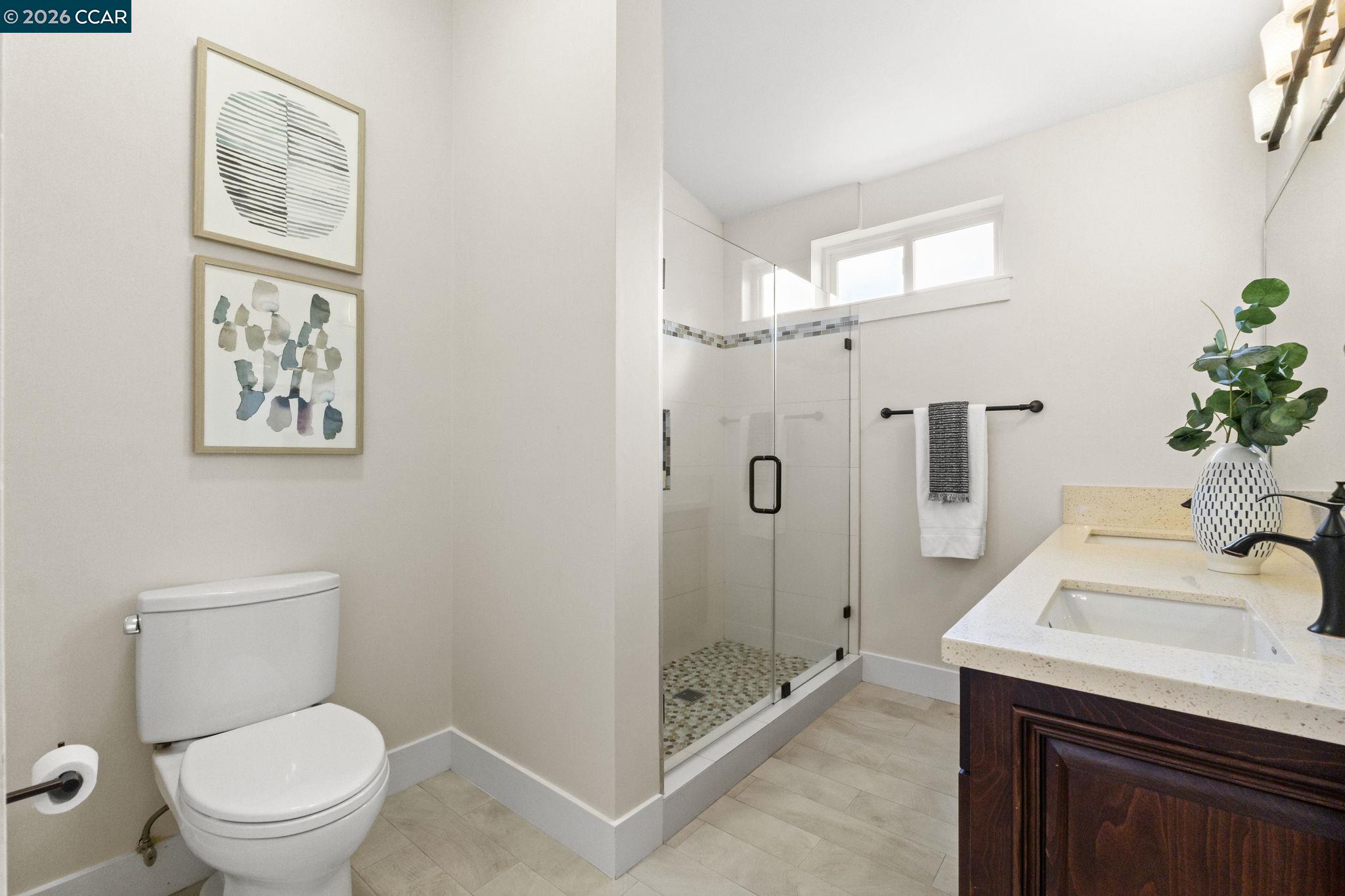 6165 Doncaster Pl