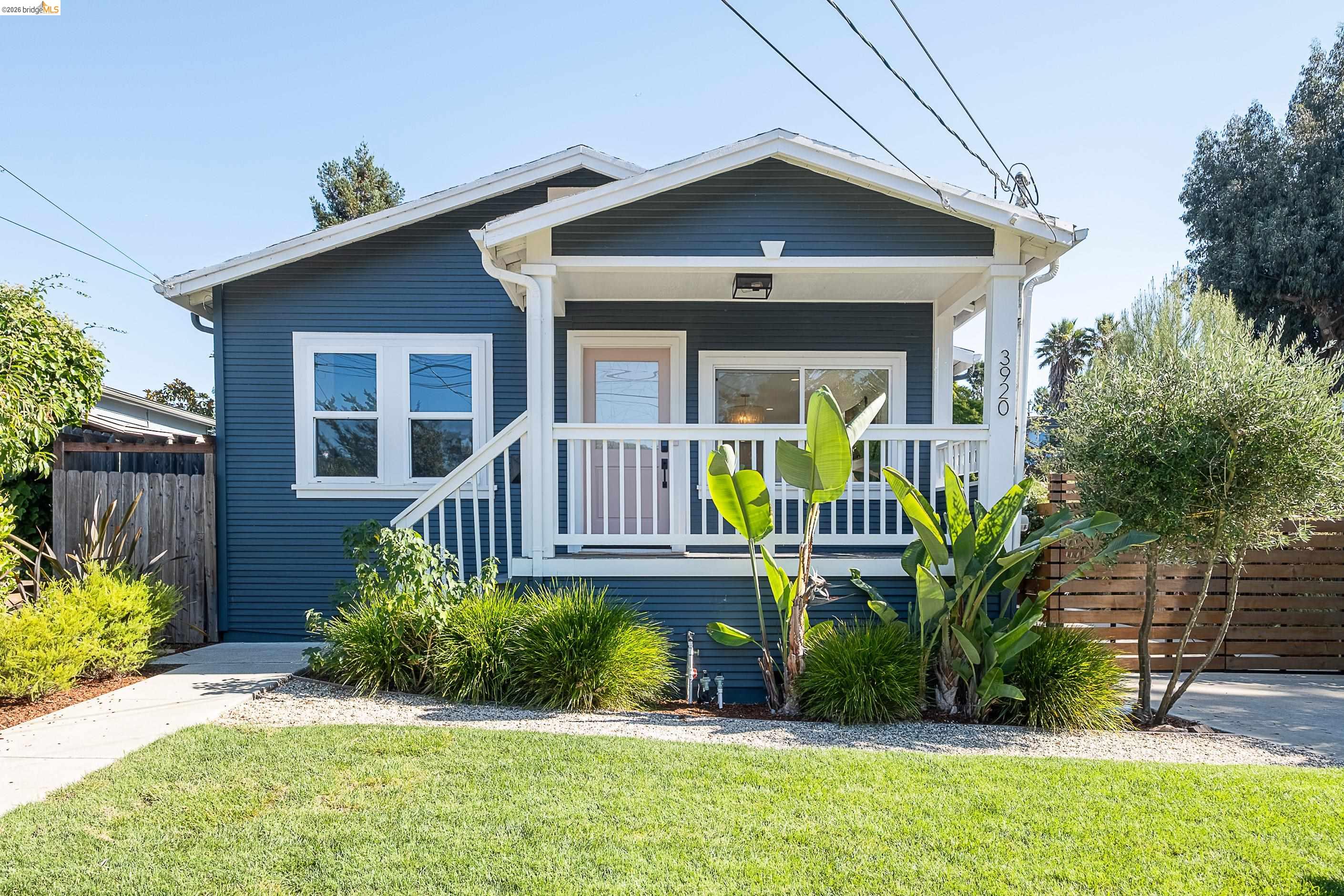 3920 Edgemoor Pl