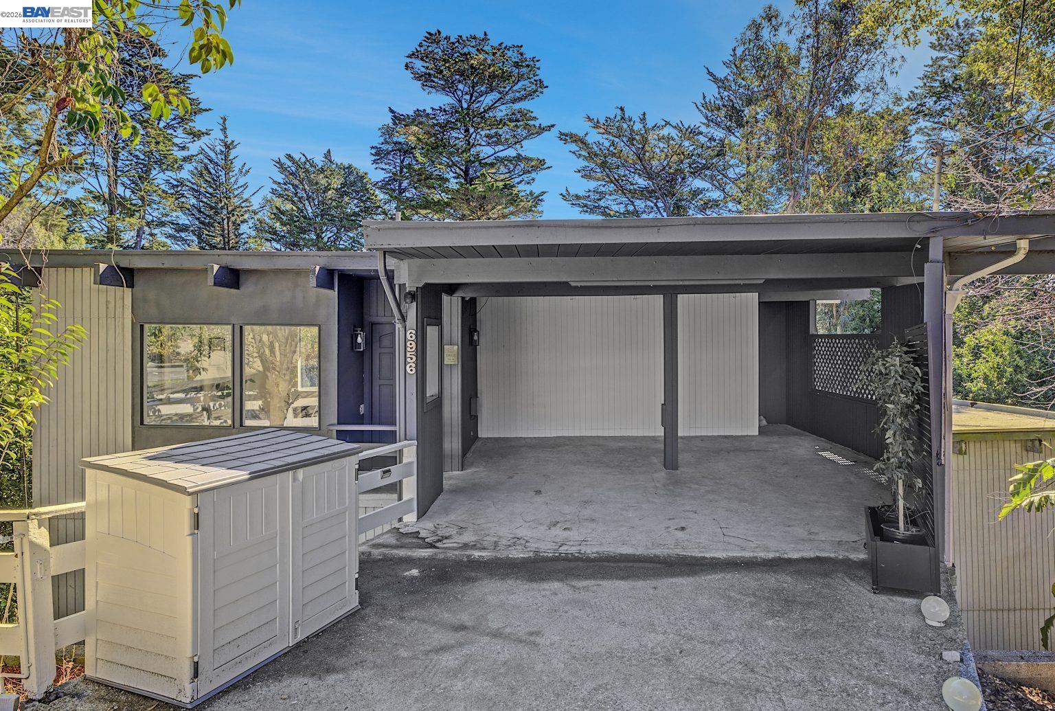 6956 Sayre Drive