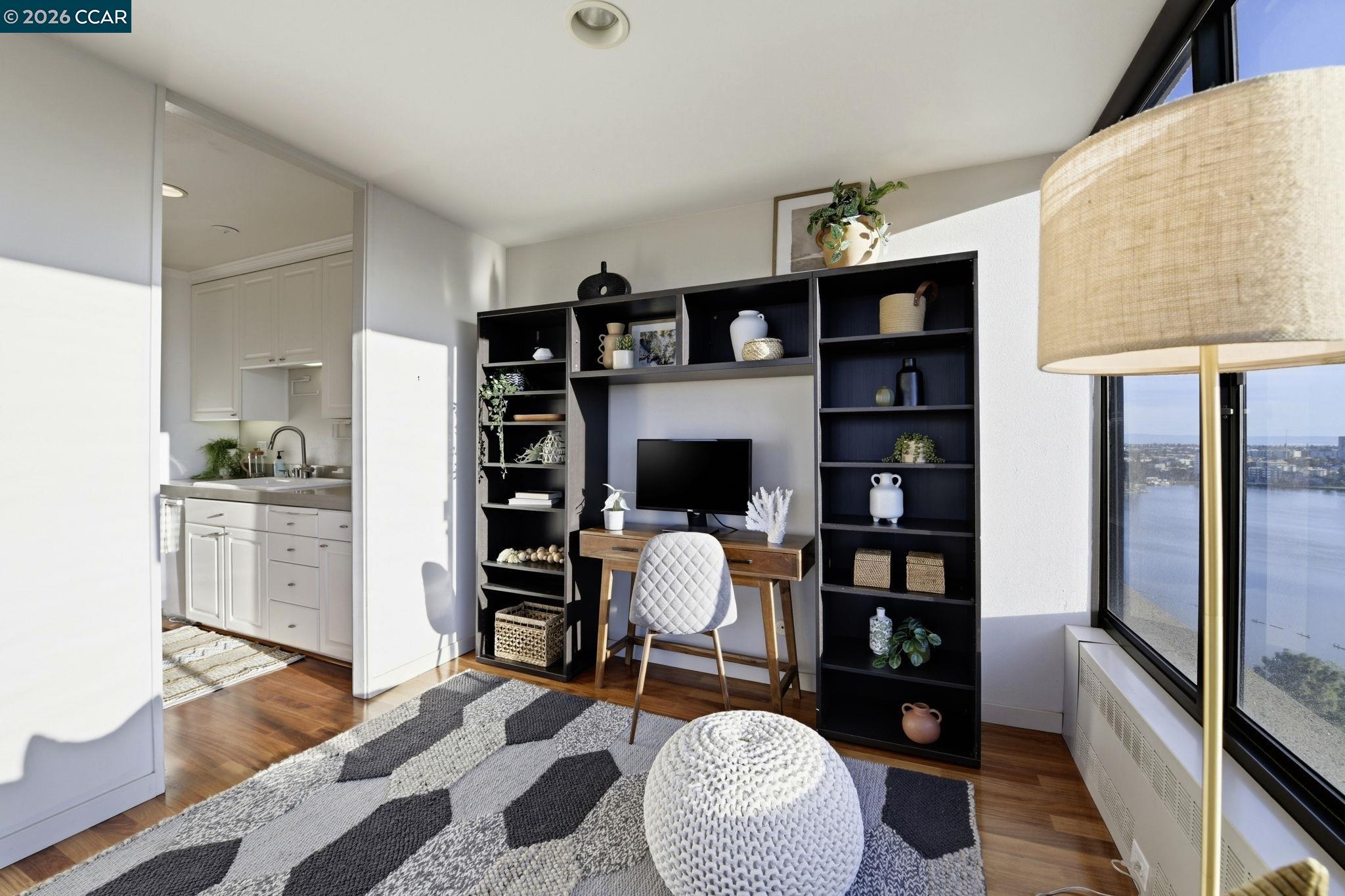 565 Bellevue Ave # 1403