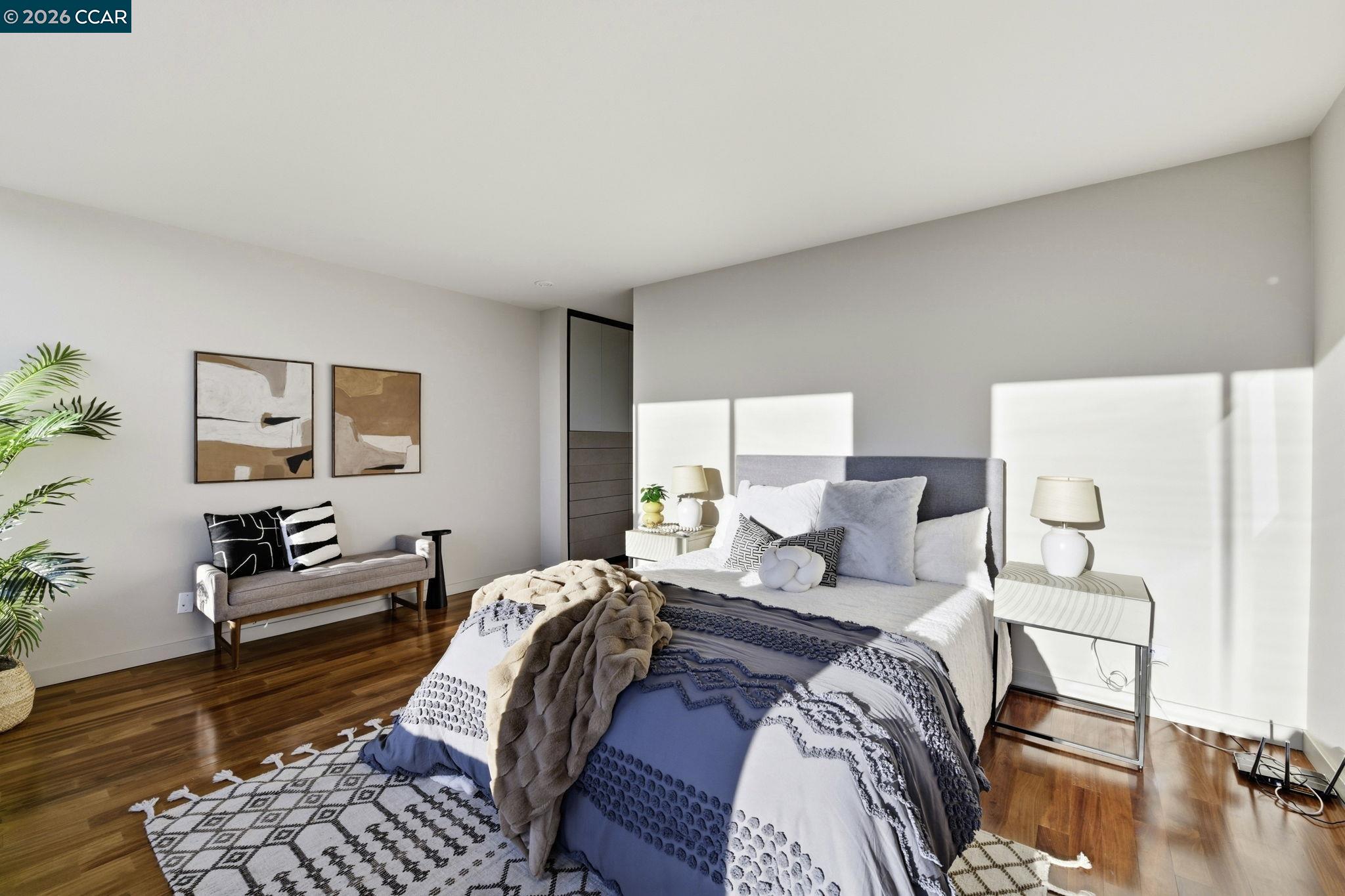 565 Bellevue Ave # 1403