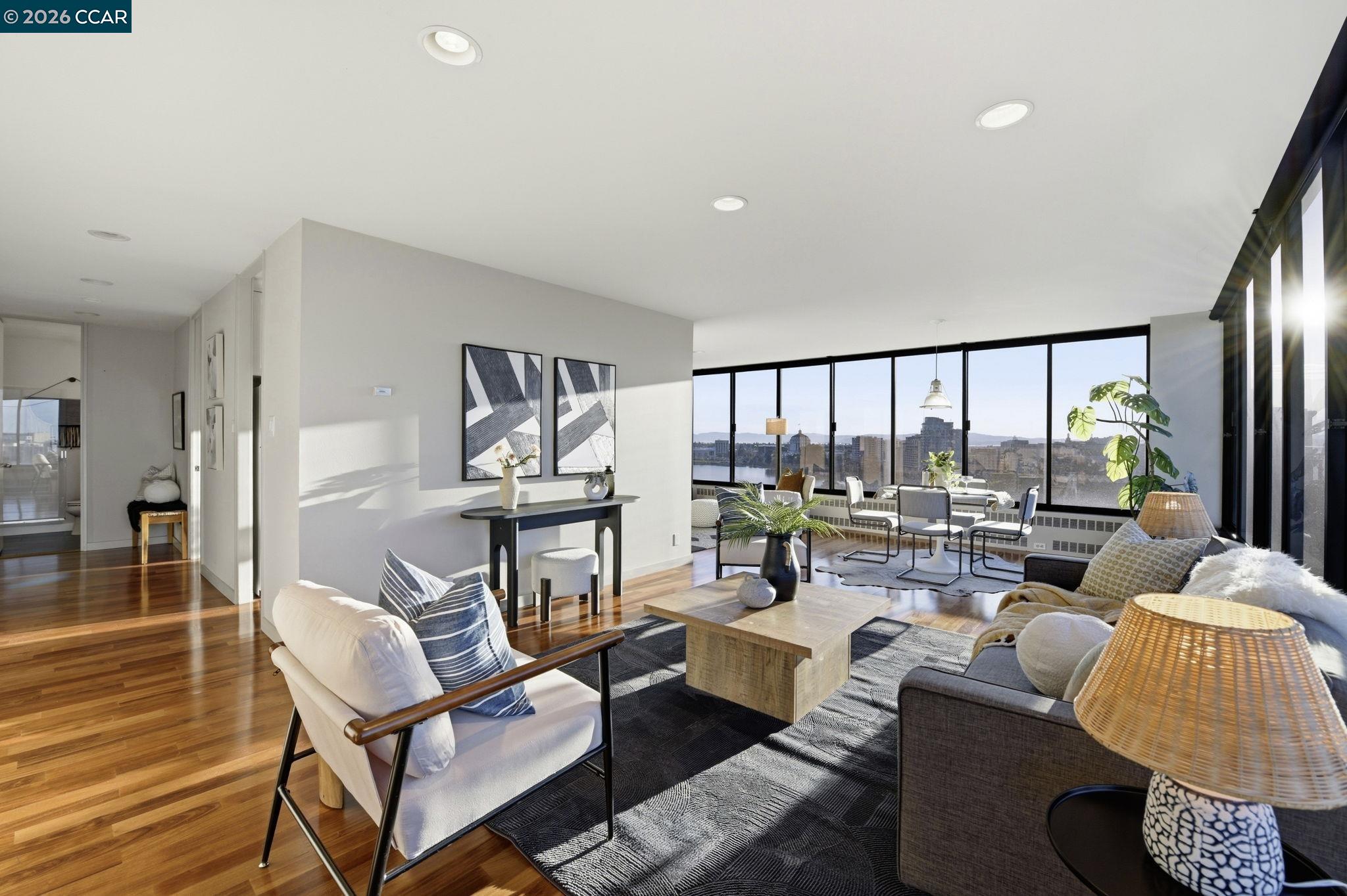 565 Bellevue Ave # 1403