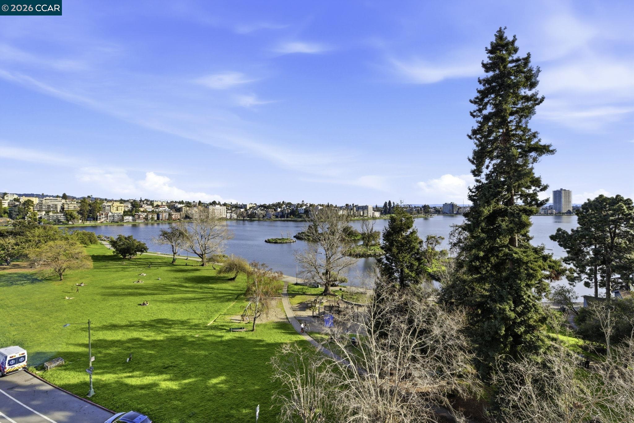 565 Bellevue Ave # 1403