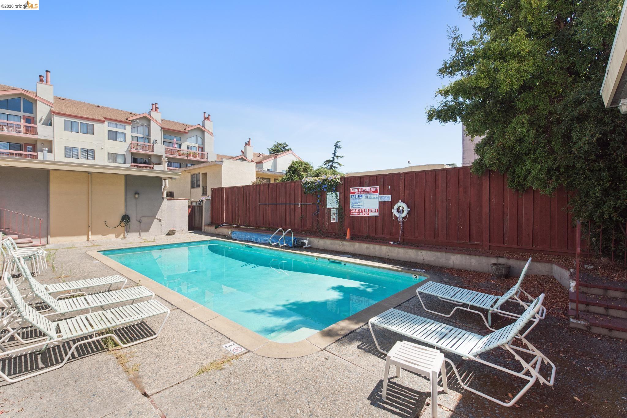 330 Vernon St # 301