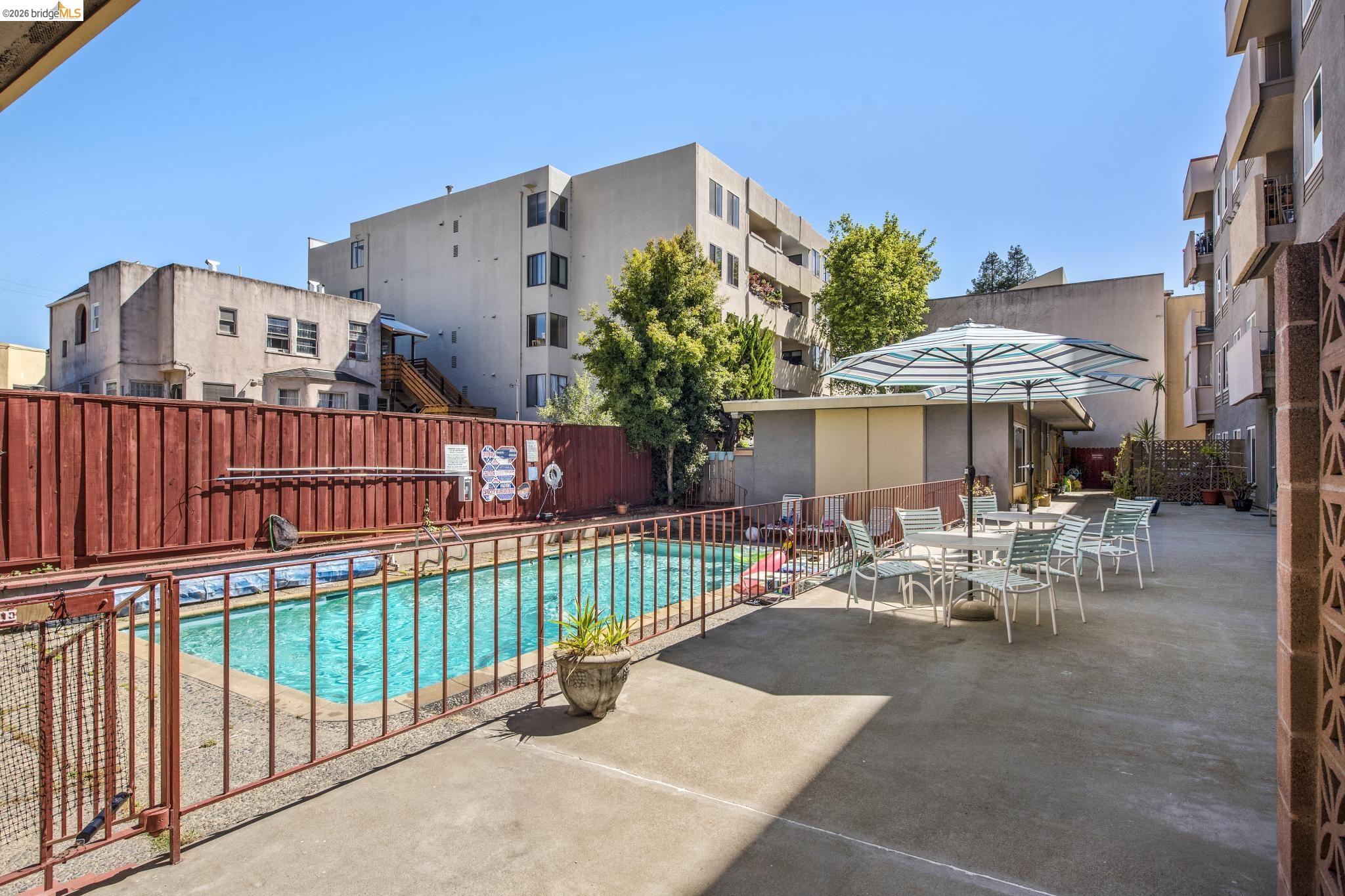 330 Vernon St # 301