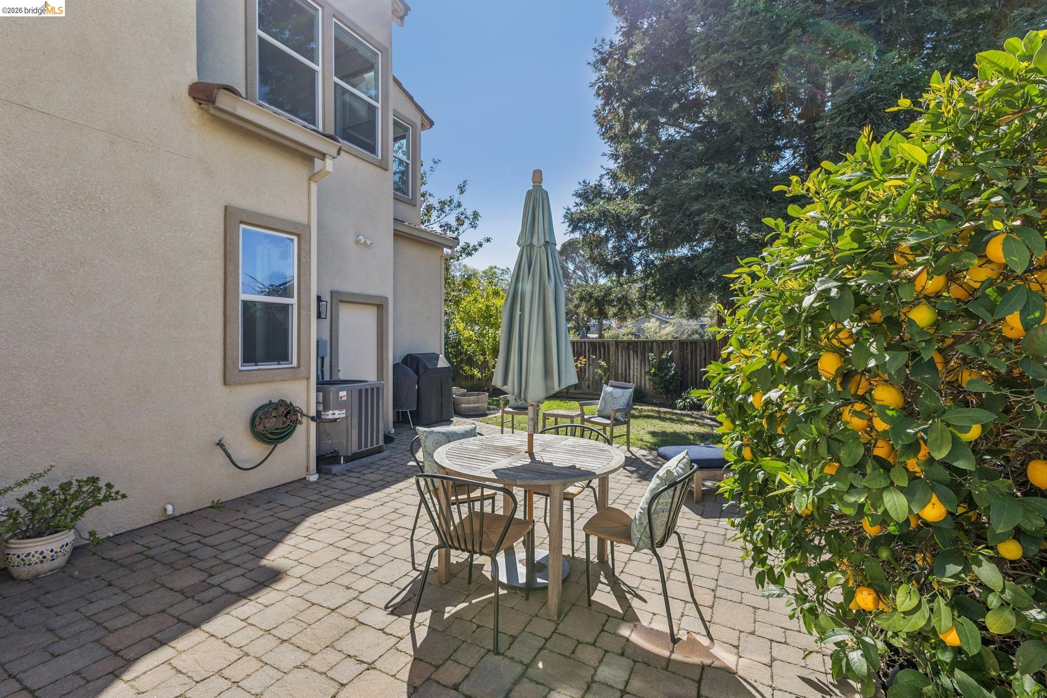 548 Gabriel Ct