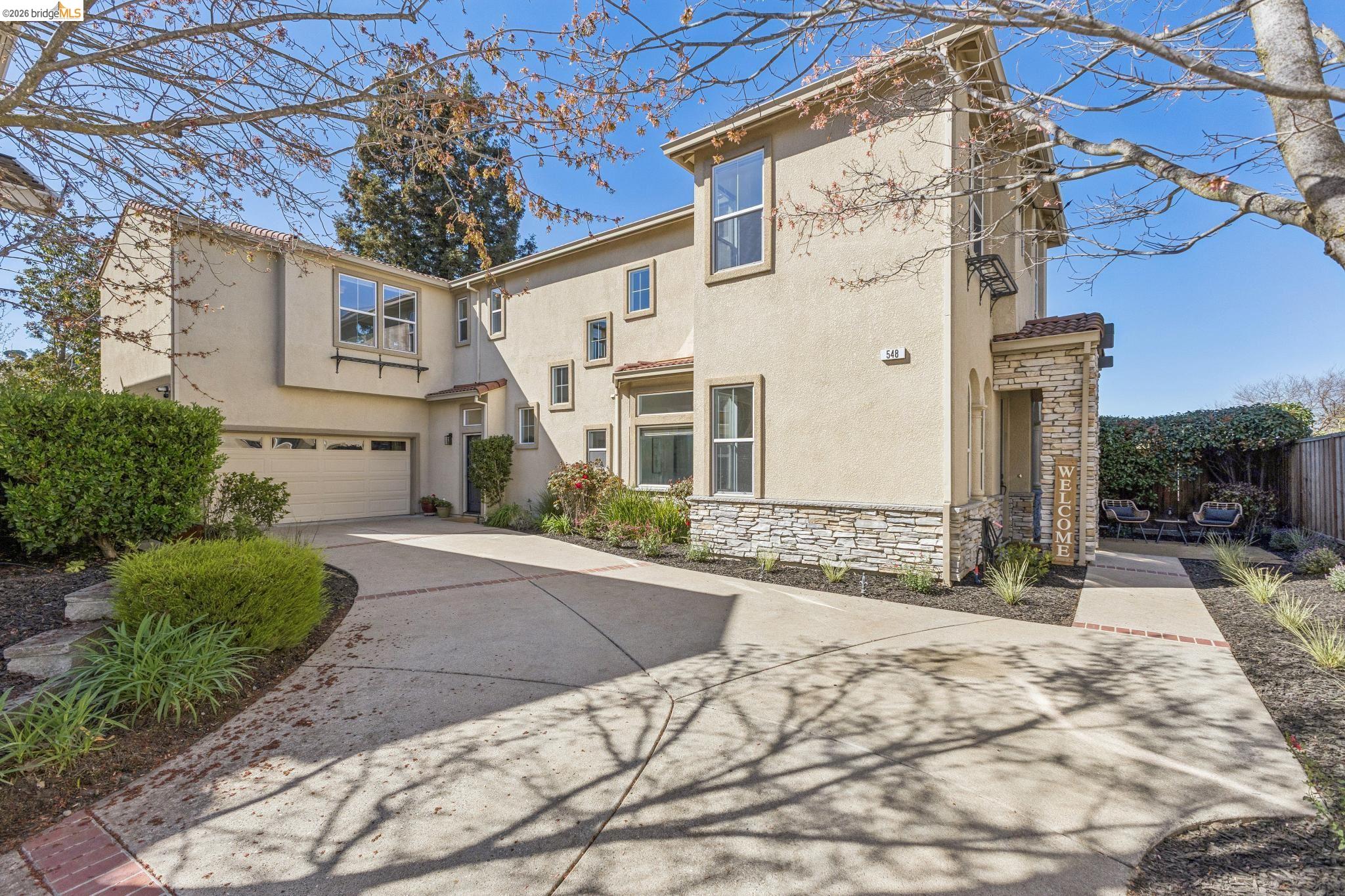 548 Gabriel Ct