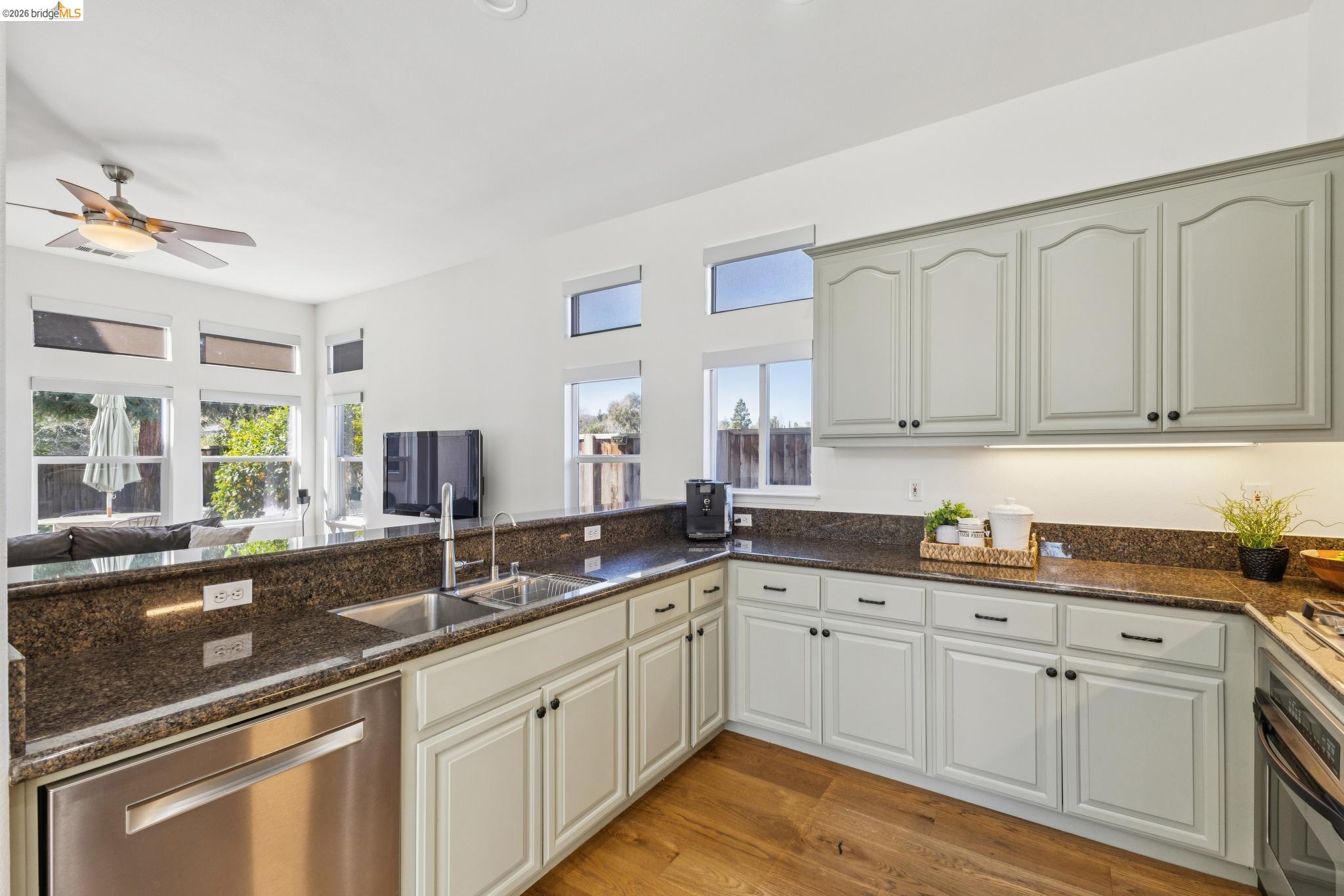 548 Gabriel Ct