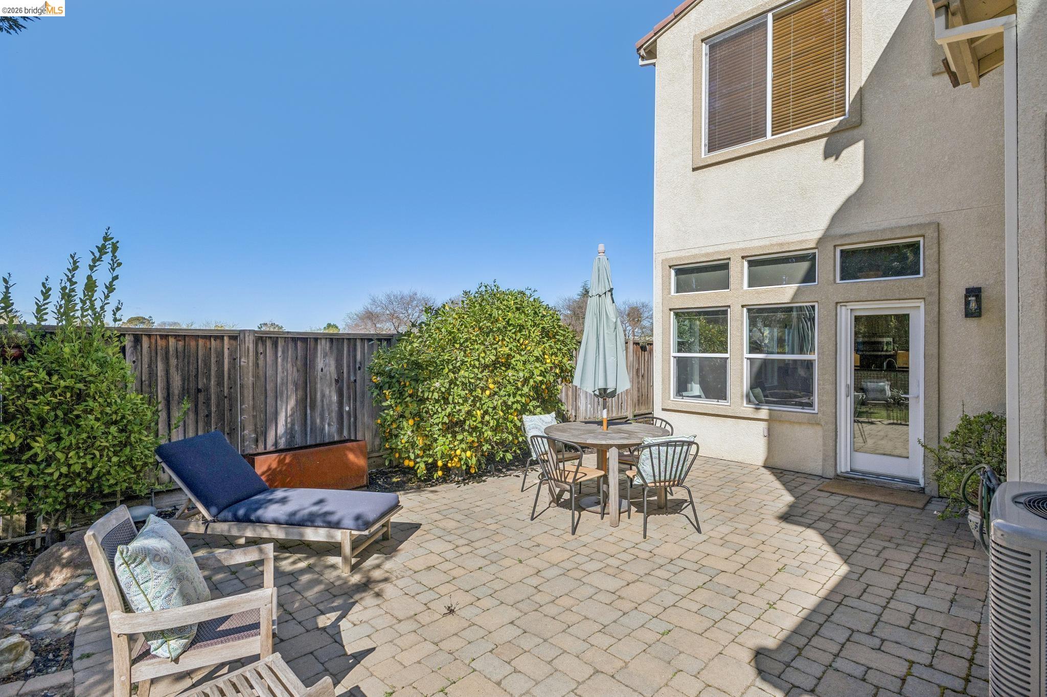 548 Gabriel Ct