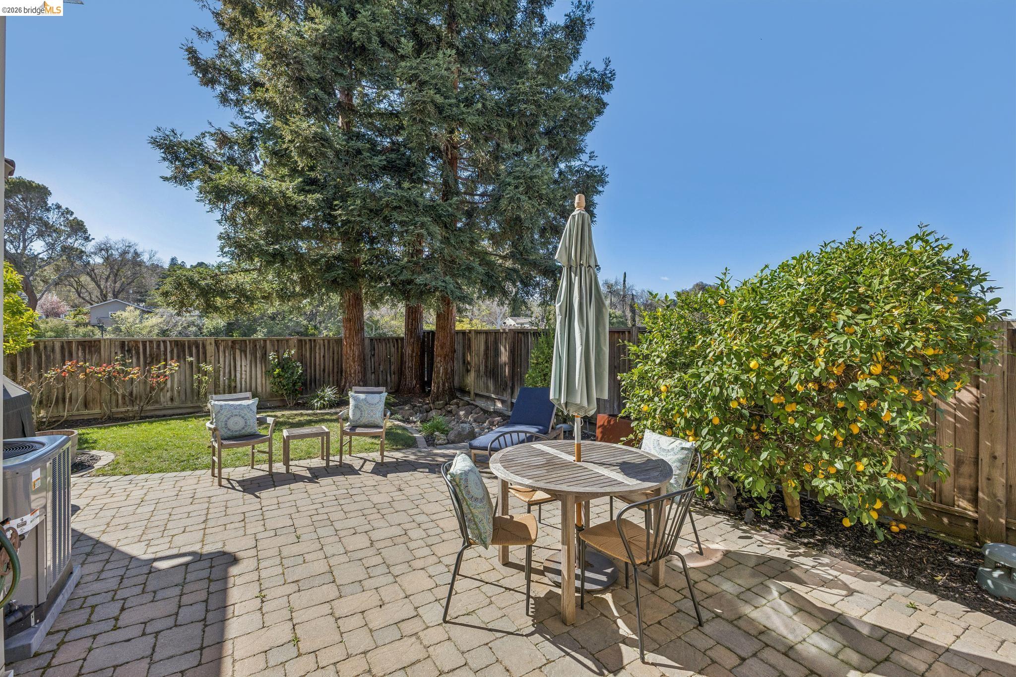548 Gabriel Ct
