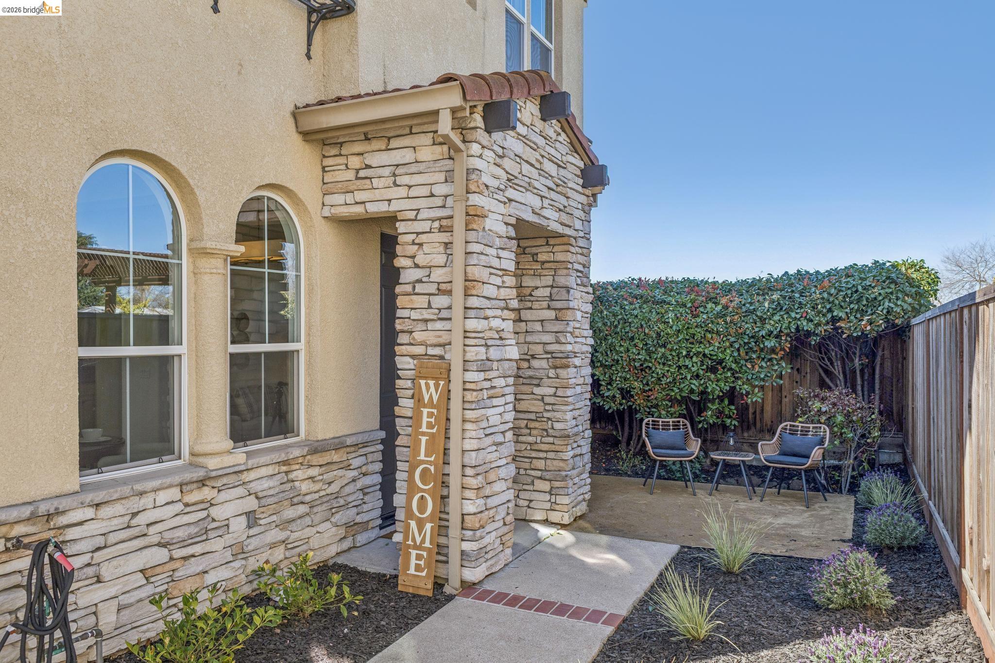 548 Gabriel Ct