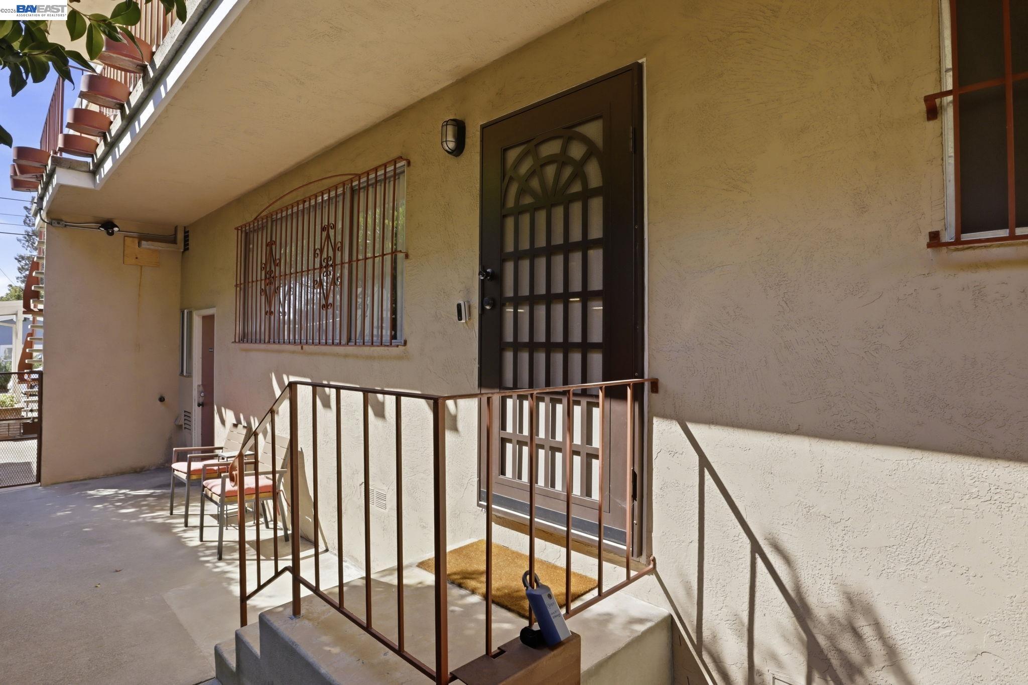 2550 Damuth St