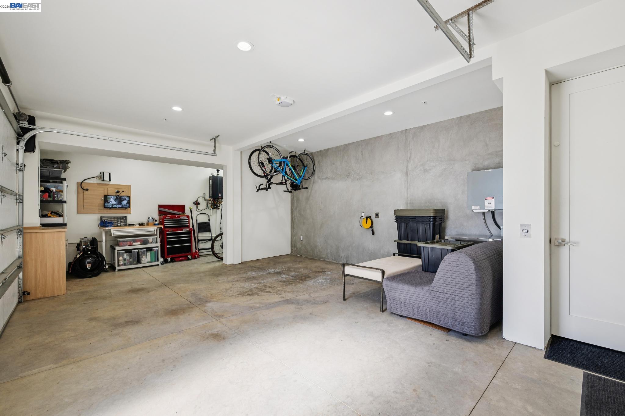 2588 Scout Rd