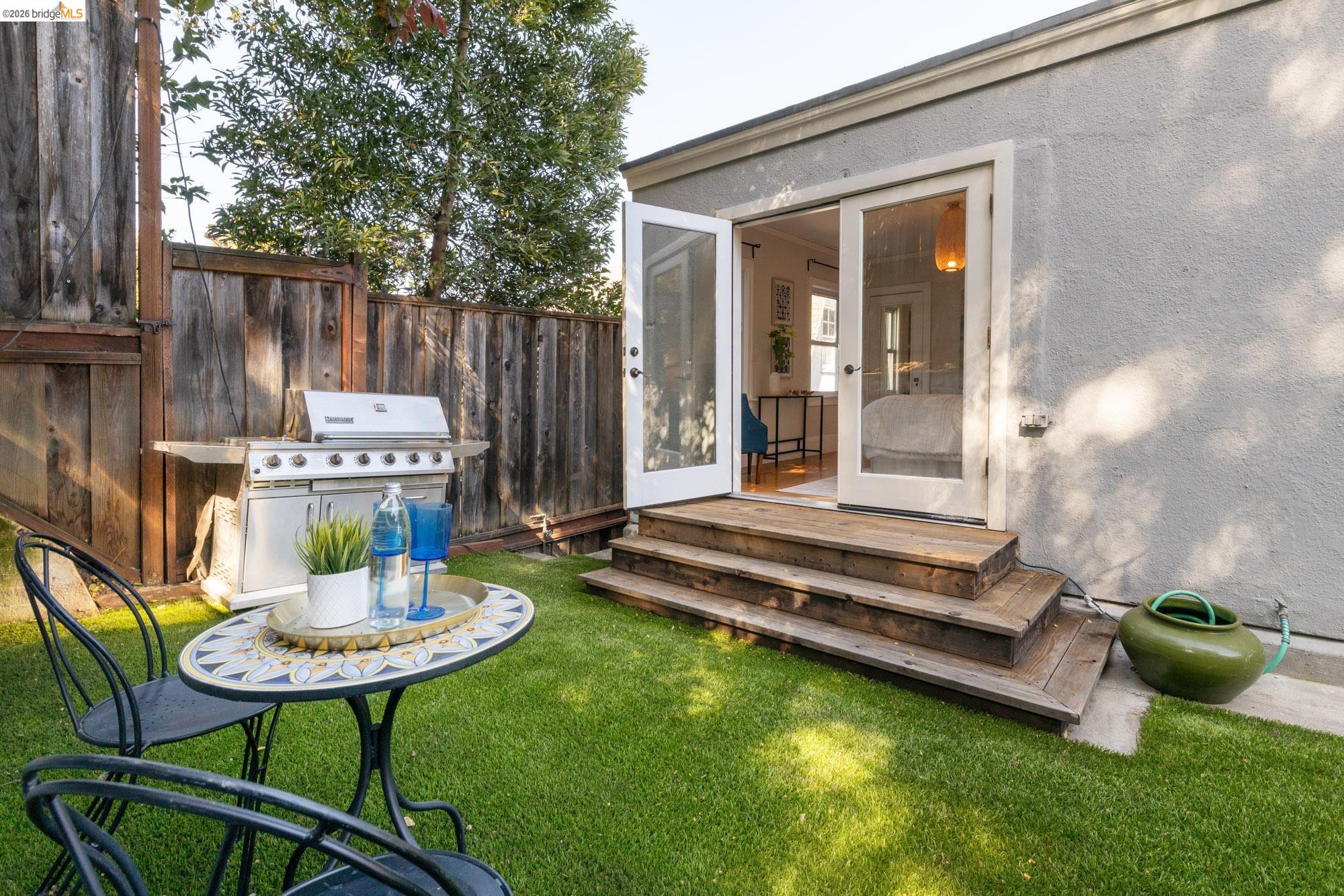 1019 Trestle Glen Rd