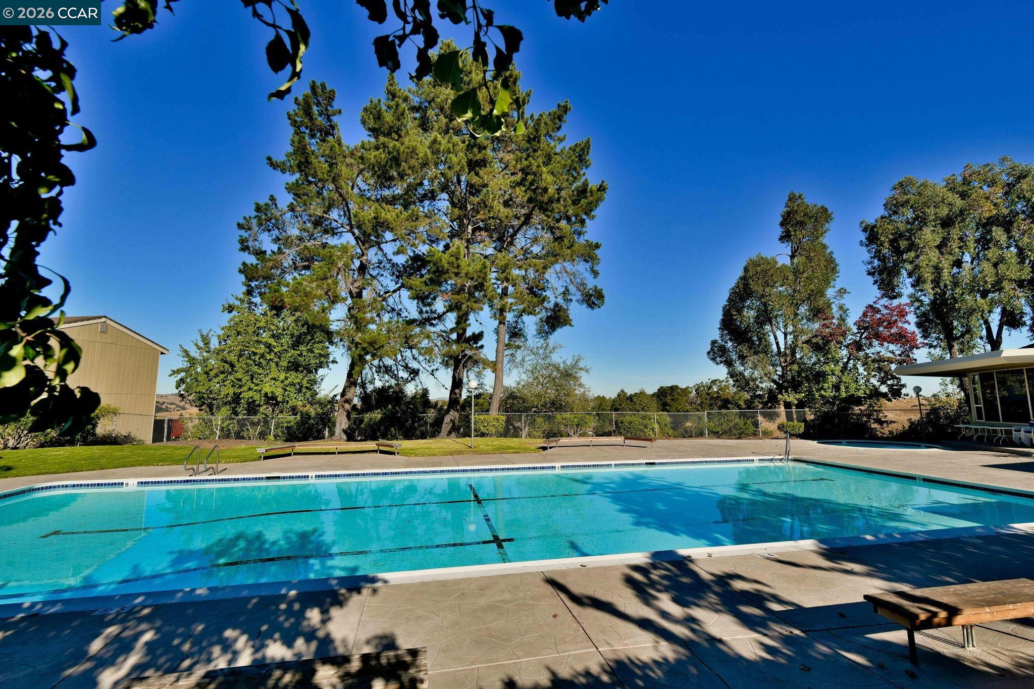 523 Thistle Cir