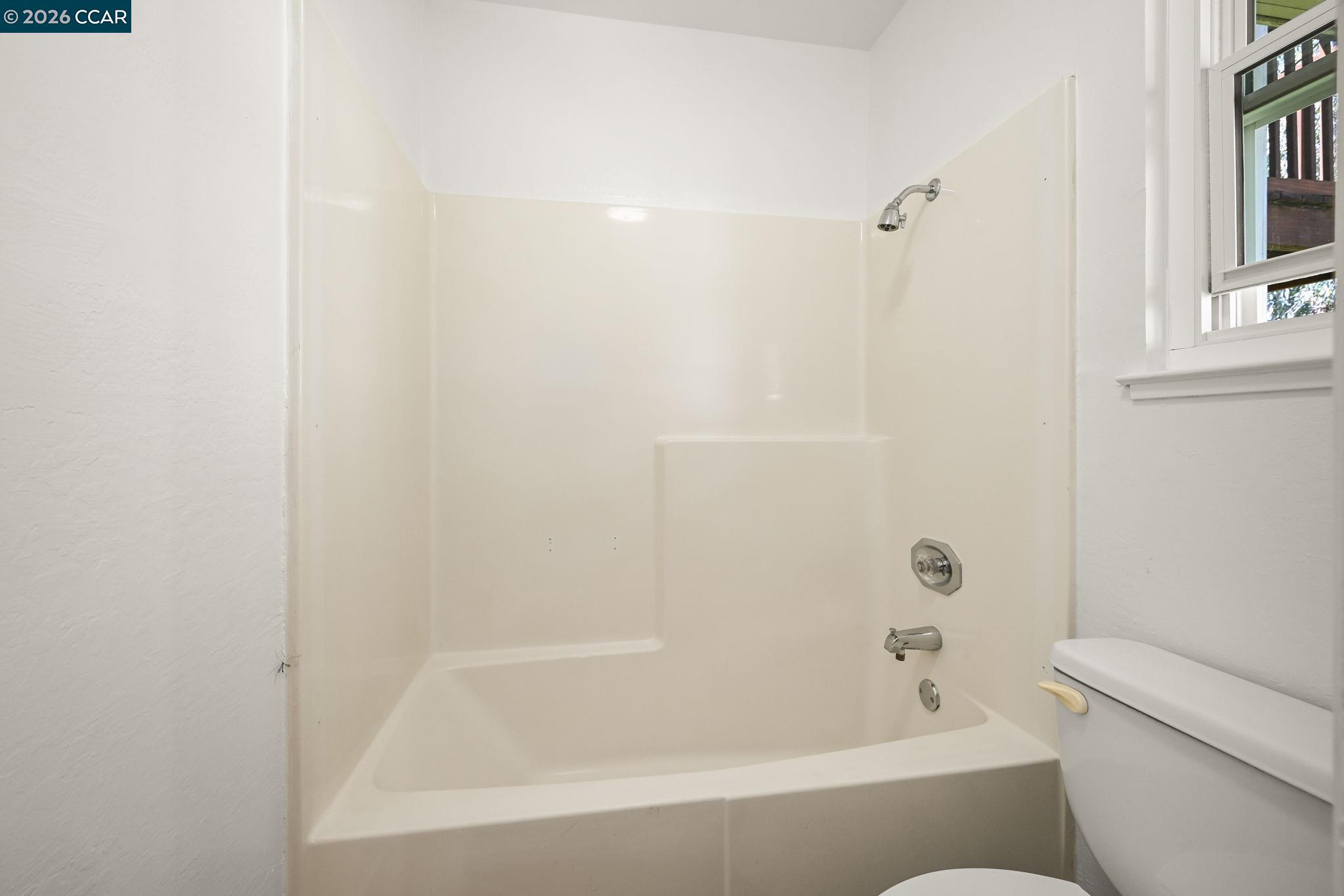 523 Thistle Cir