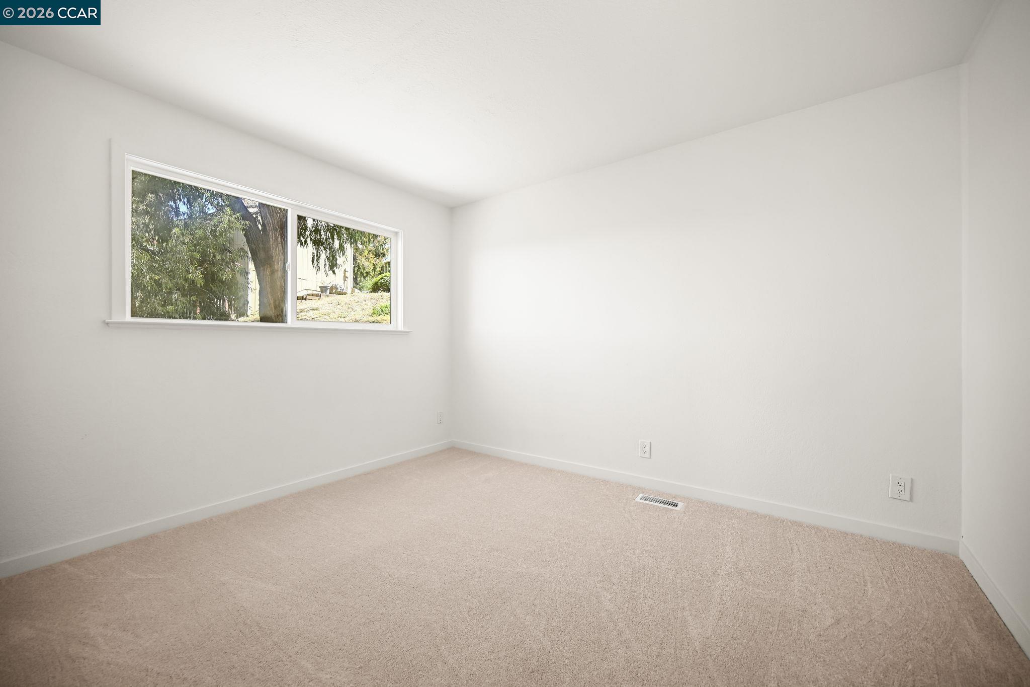 523 Thistle Cir