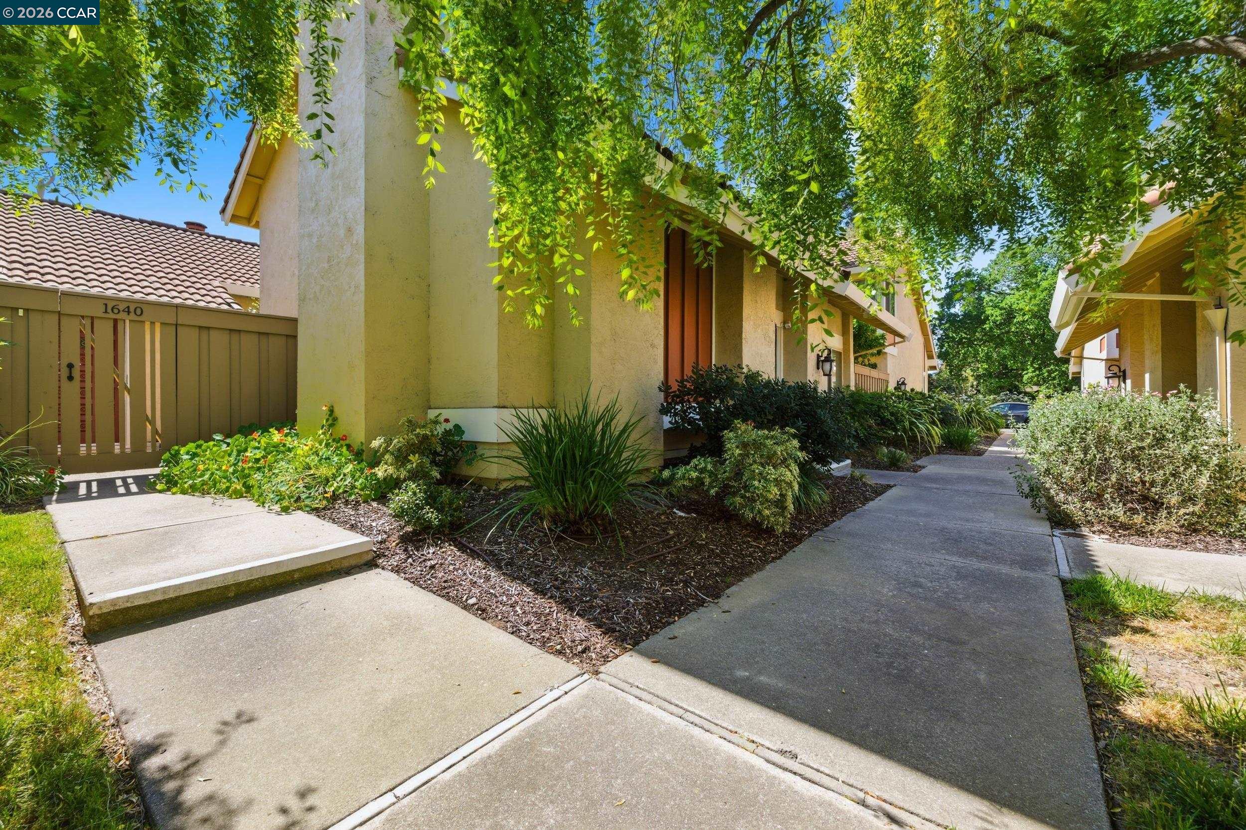 1640 Candelero Ct