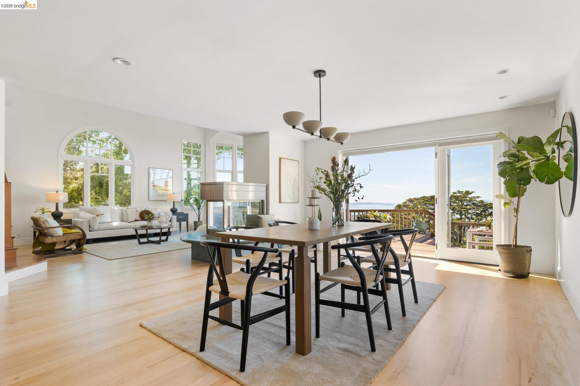 2893 Buena Vista Way